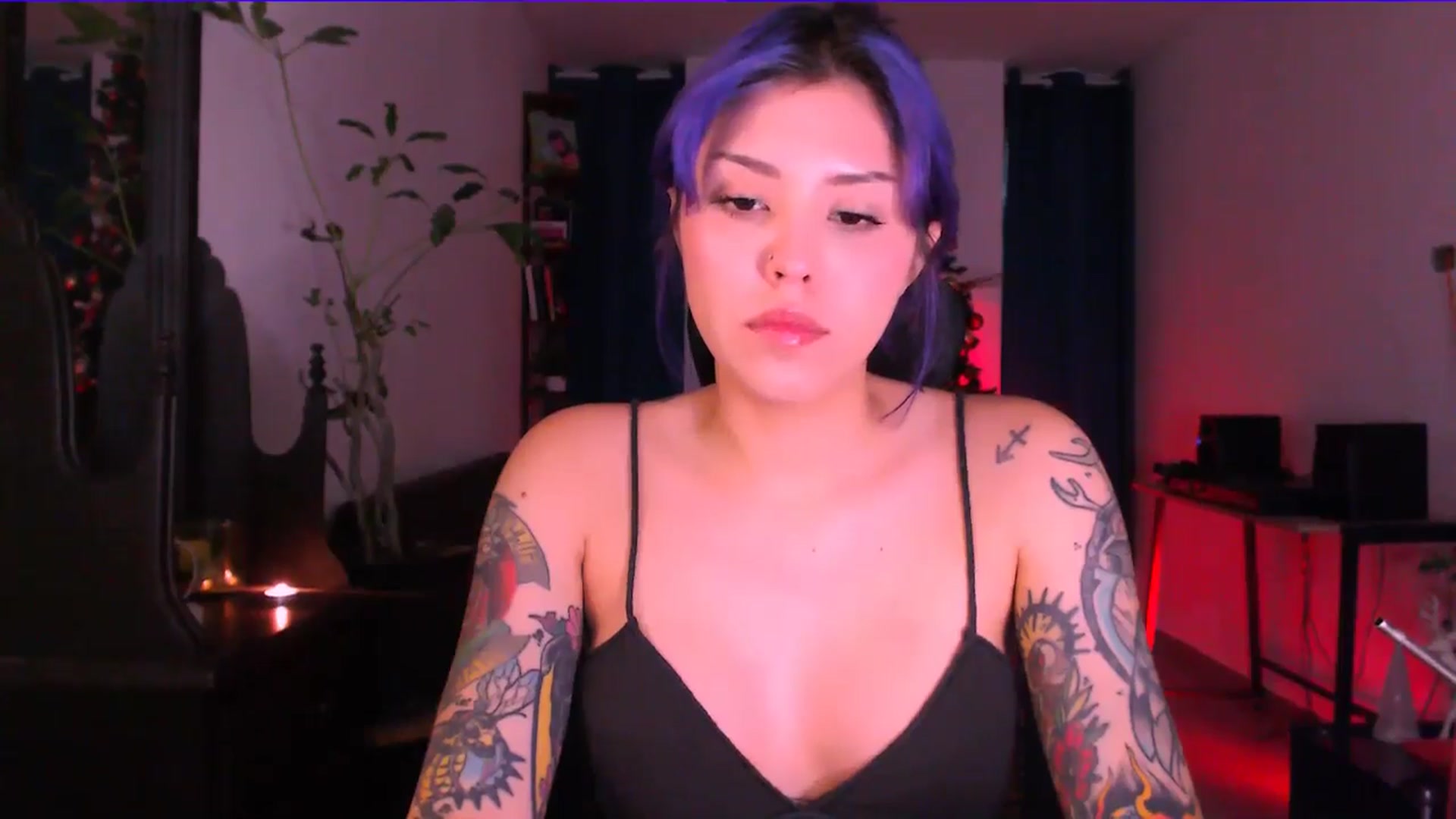Gallery image thumbnail from AuroraBeckett's myfreecams stream on, 11/17/2025, 08:25 image 14 of 20