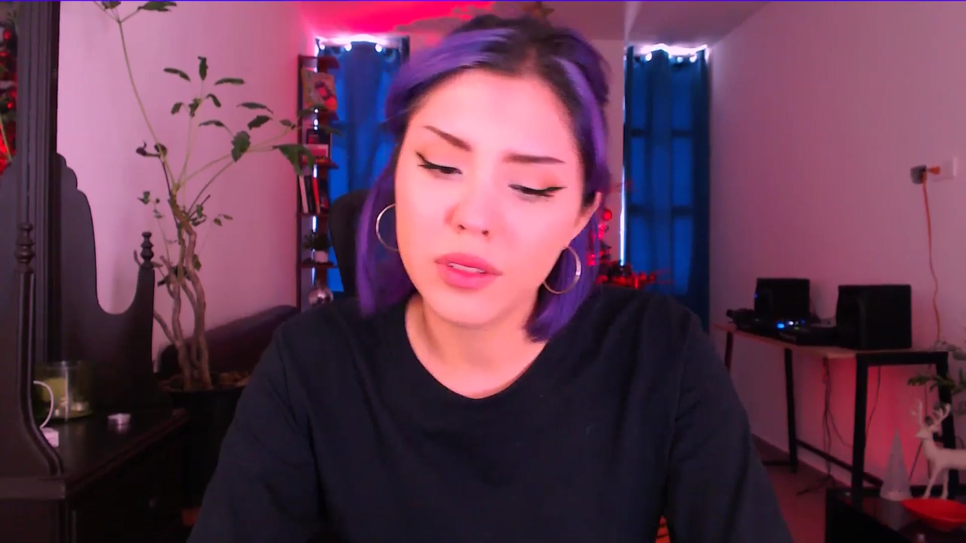 Gallery image thumbnail from AuroraBeckett's myfreecams stream on, 11/18/2025, 16:28 image 9 of 20