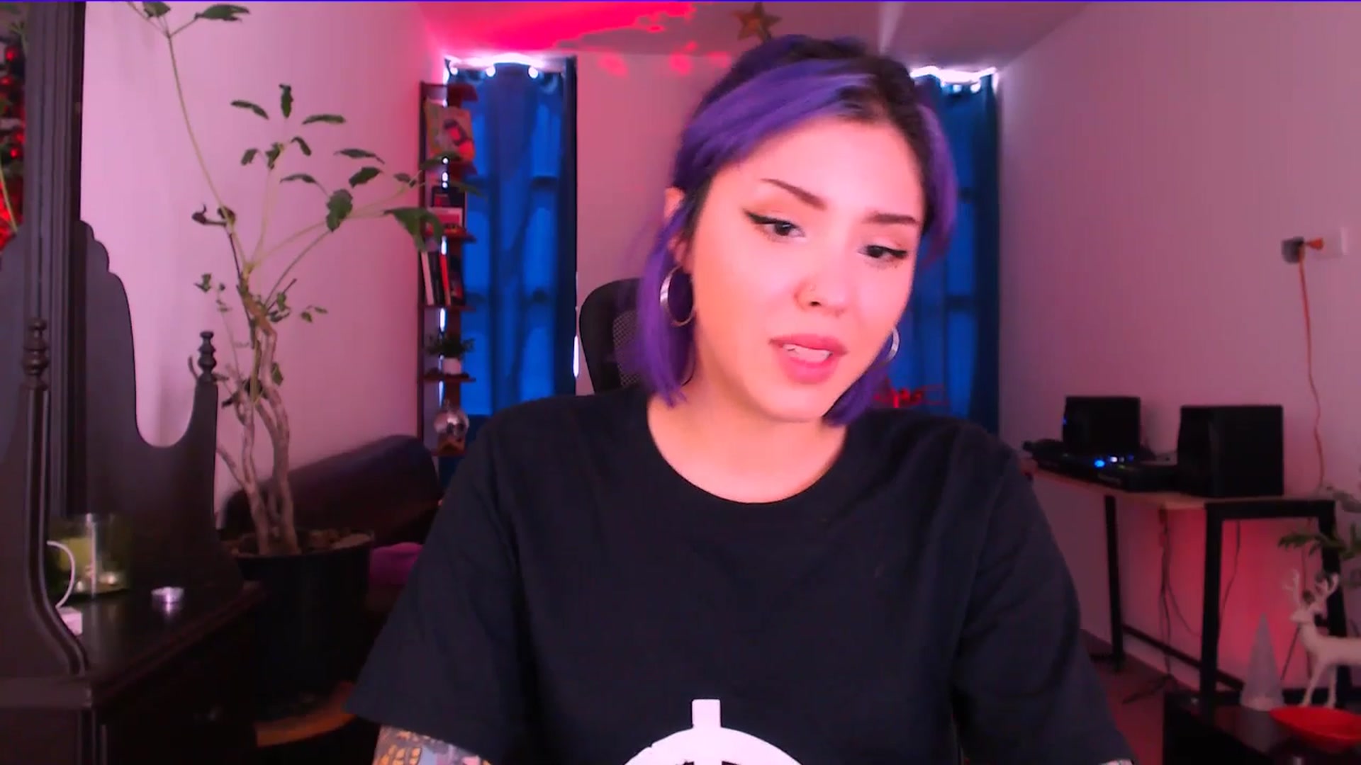 Gallery image thumbnail from AuroraBeckett's myfreecams stream on, 11/18/2025, 16:28 image 15 of 20