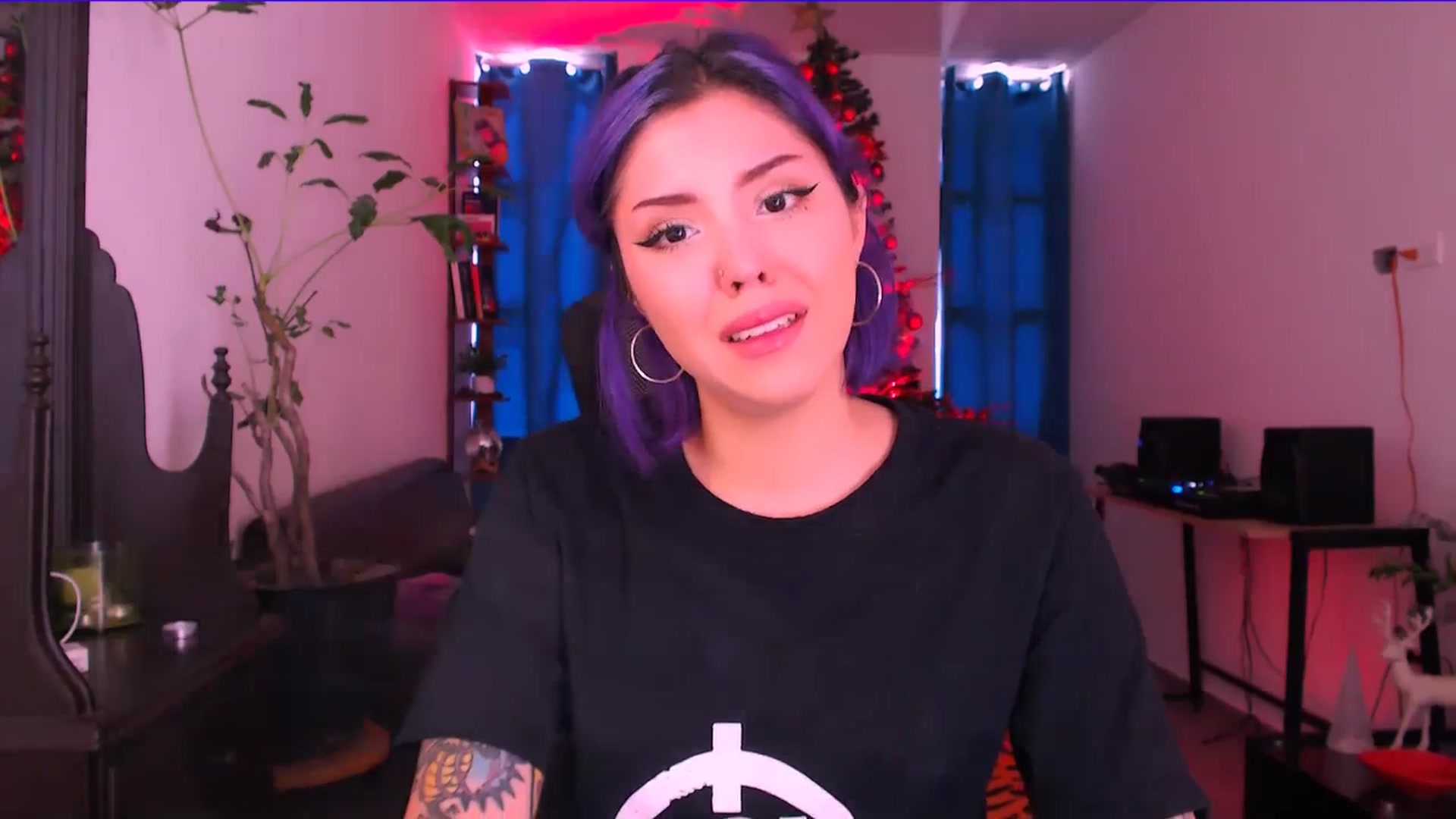Gallery image thumbnail from AuroraBeckett's myfreecams stream on, 11/18/2025, 16:28 image 8 of 20