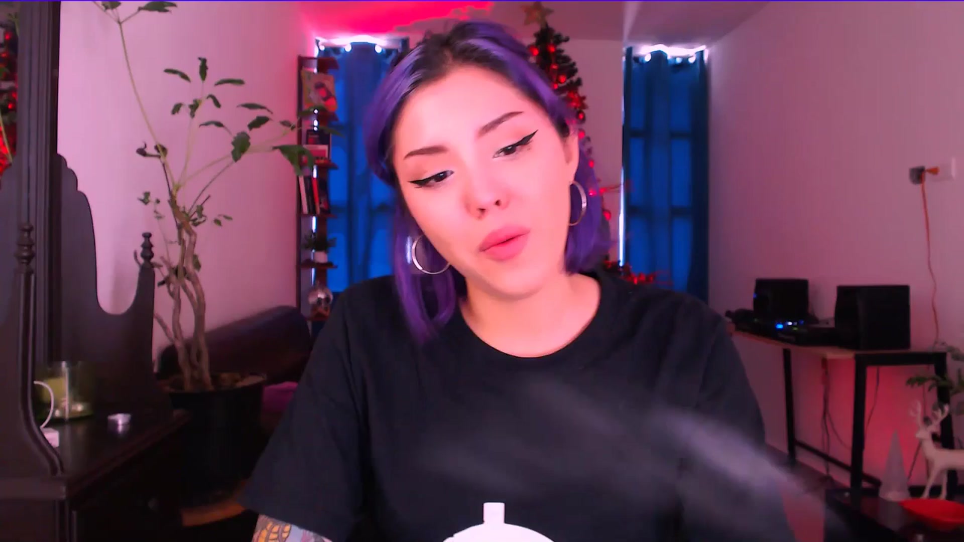 Gallery image thumbnail from AuroraBeckett's myfreecams stream on, 11/18/2025, 16:28 image 13 of 20