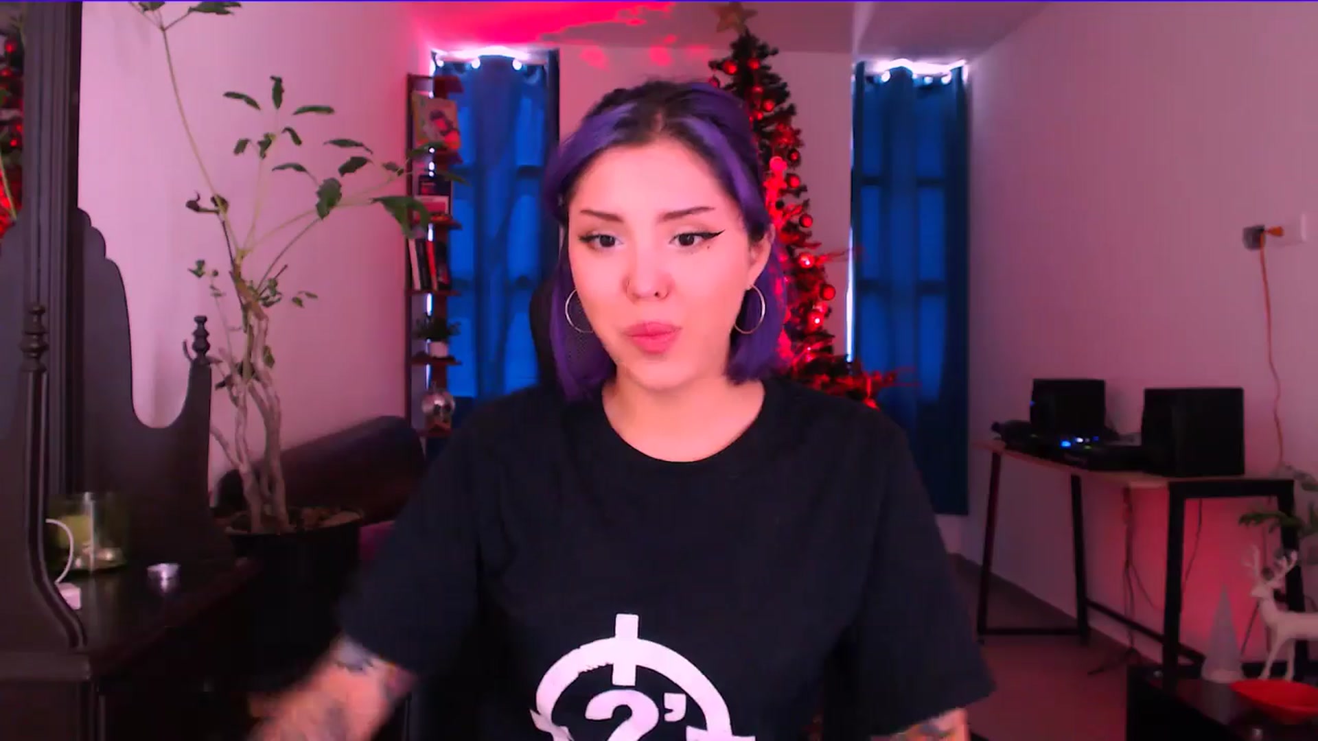 Gallery image thumbnail from AuroraBeckett's myfreecams stream on, 11/18/2025, 16:28 image 12 of 20