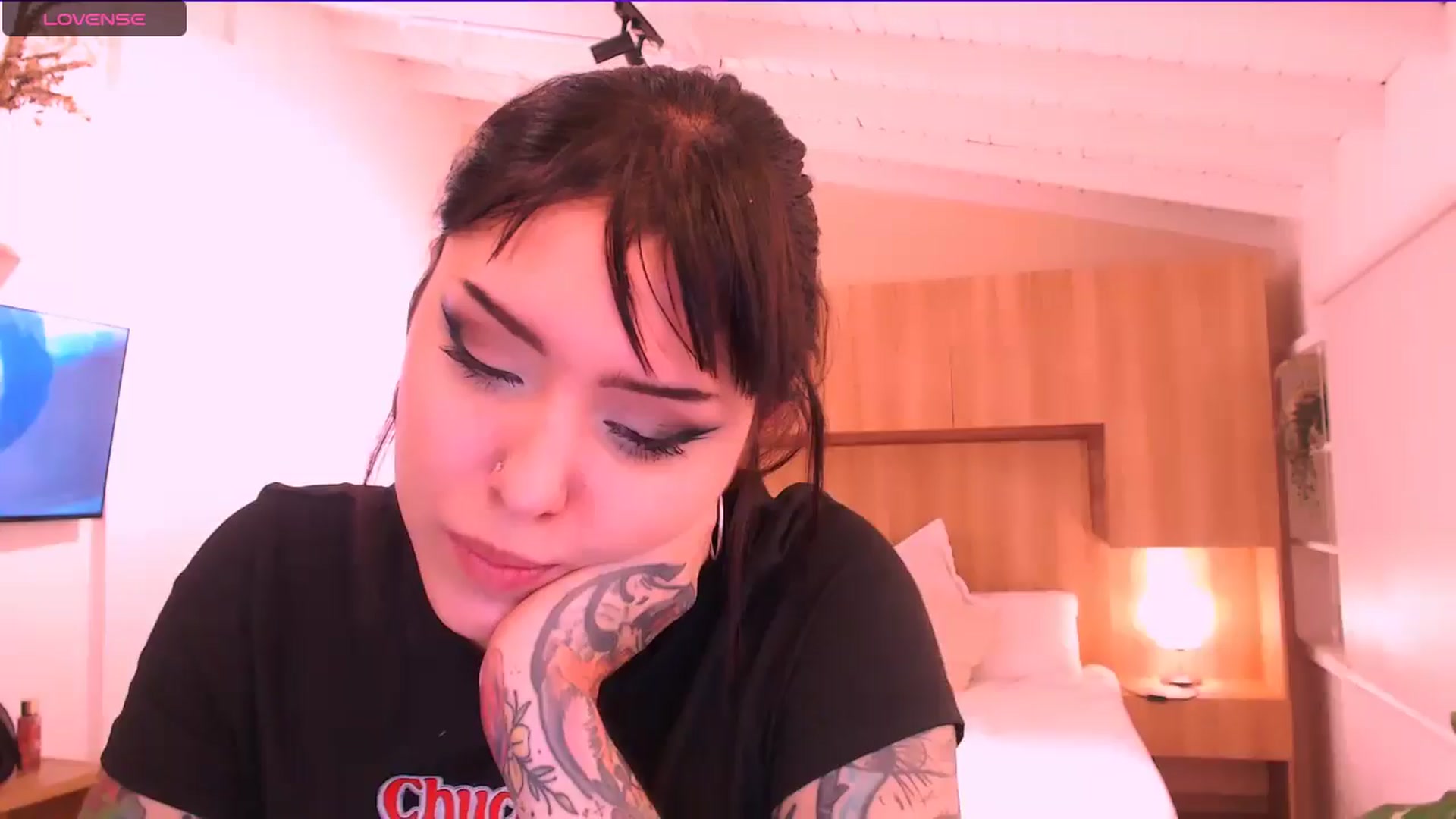 Gallery image thumbnail from AuroraBeckett's myfreecams stream on, 12/15/2025, 08:05 image 1 of 20
