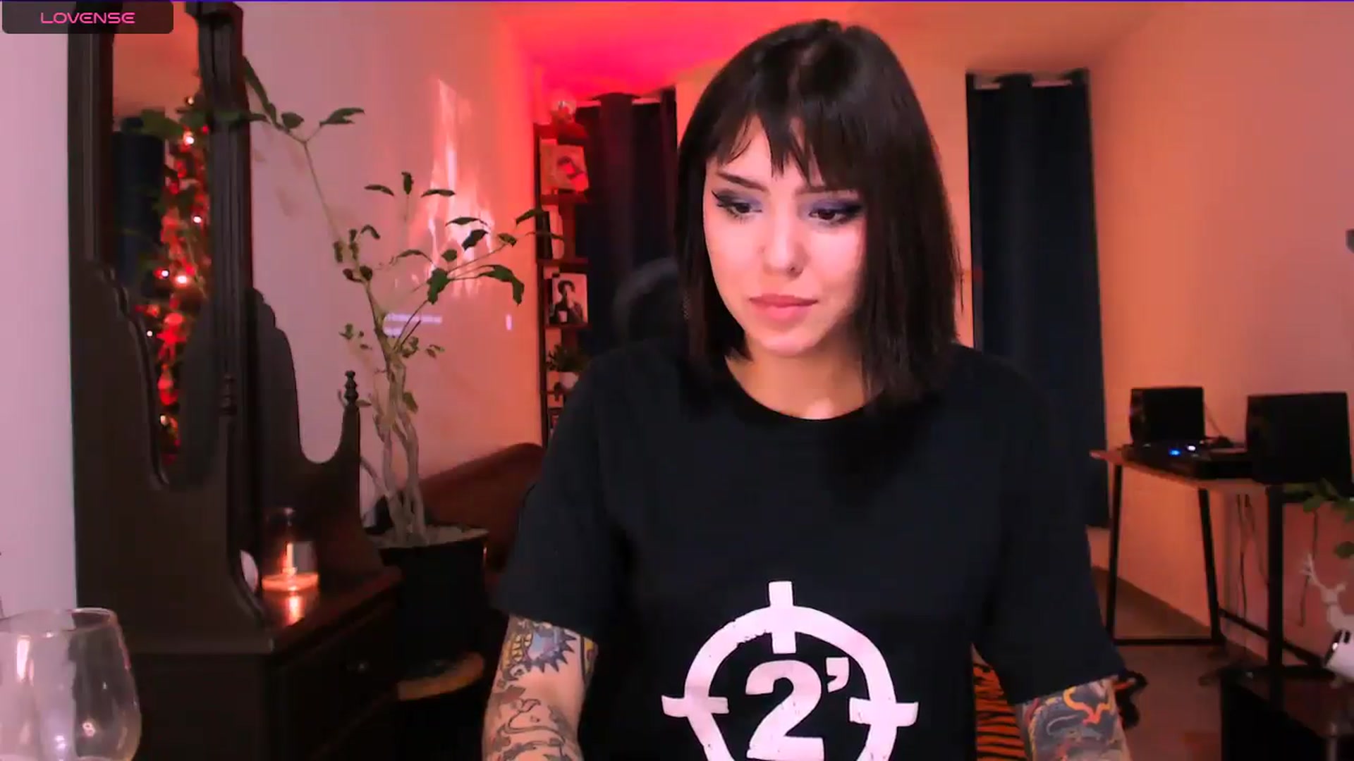 Gallery image thumbnail from AuroraBeckett's myfreecams stream on, 12/17/2025, 07:26 image 17 of 20