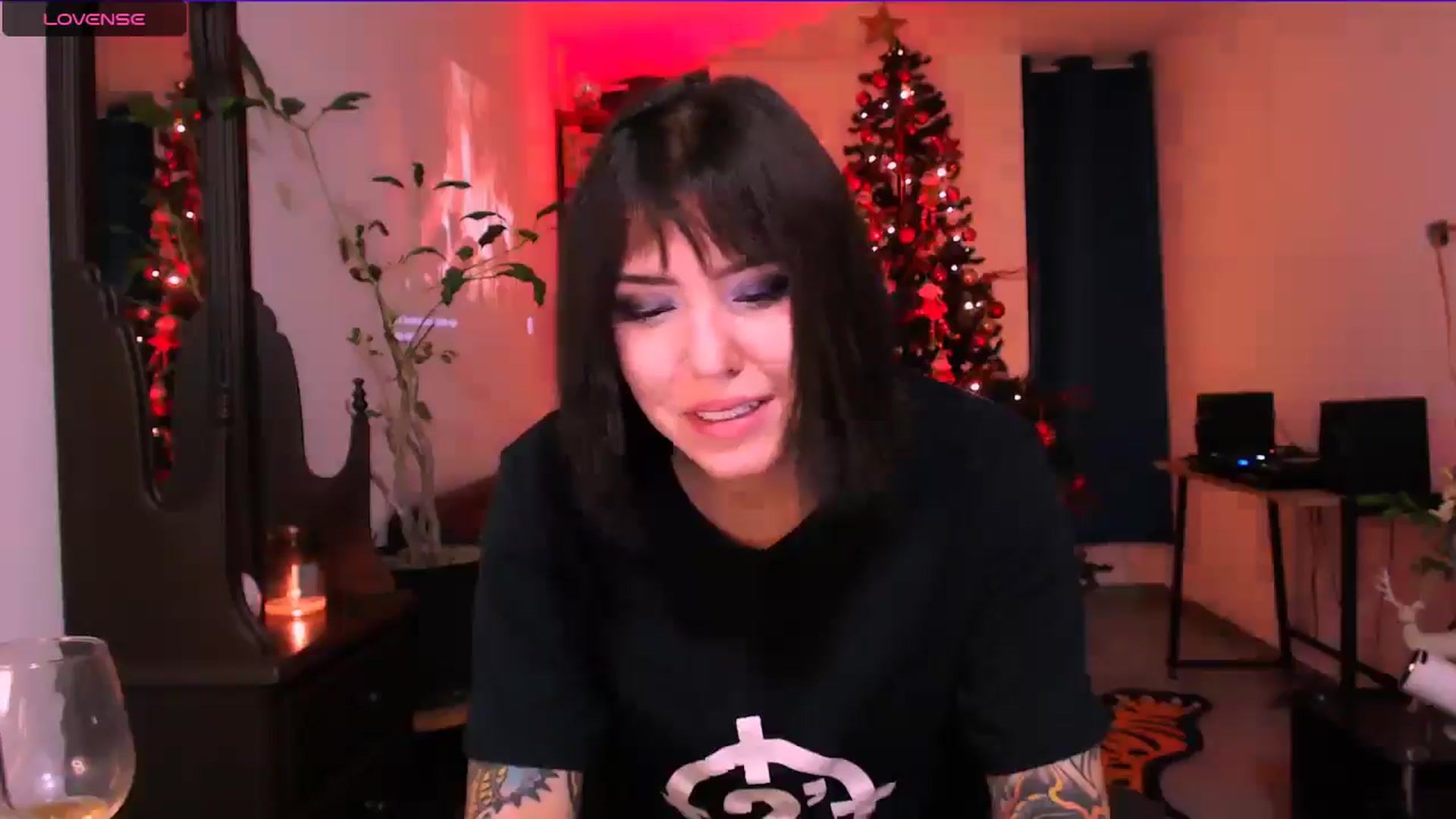 Gallery image thumbnail from AuroraBeckett's myfreecams stream on, 12/17/2025, 07:26 image 9 of 20