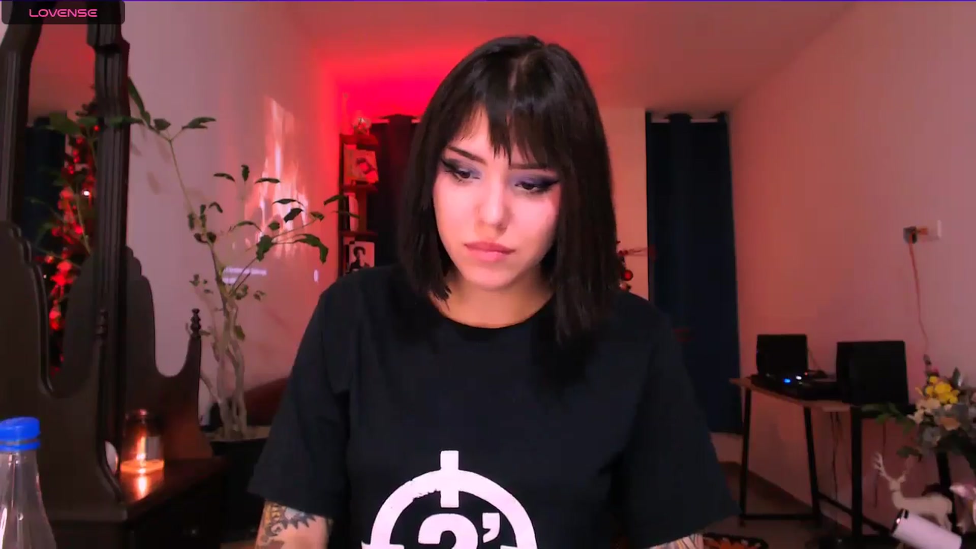 Gallery image thumbnail from AuroraBeckett's myfreecams stream on, 12/17/2025, 07:26 image 4 of 20