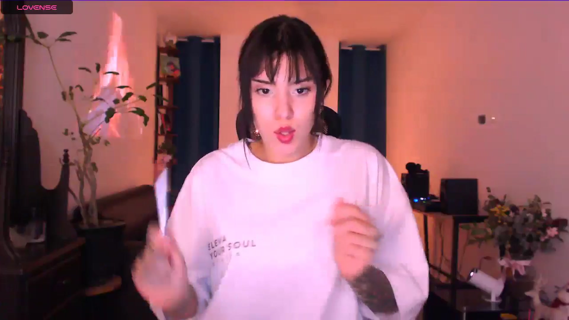 Gallery image thumbnail from AuroraBeckett's myfreecams stream on, 12/25/2025, 01:29 image 13 of 20