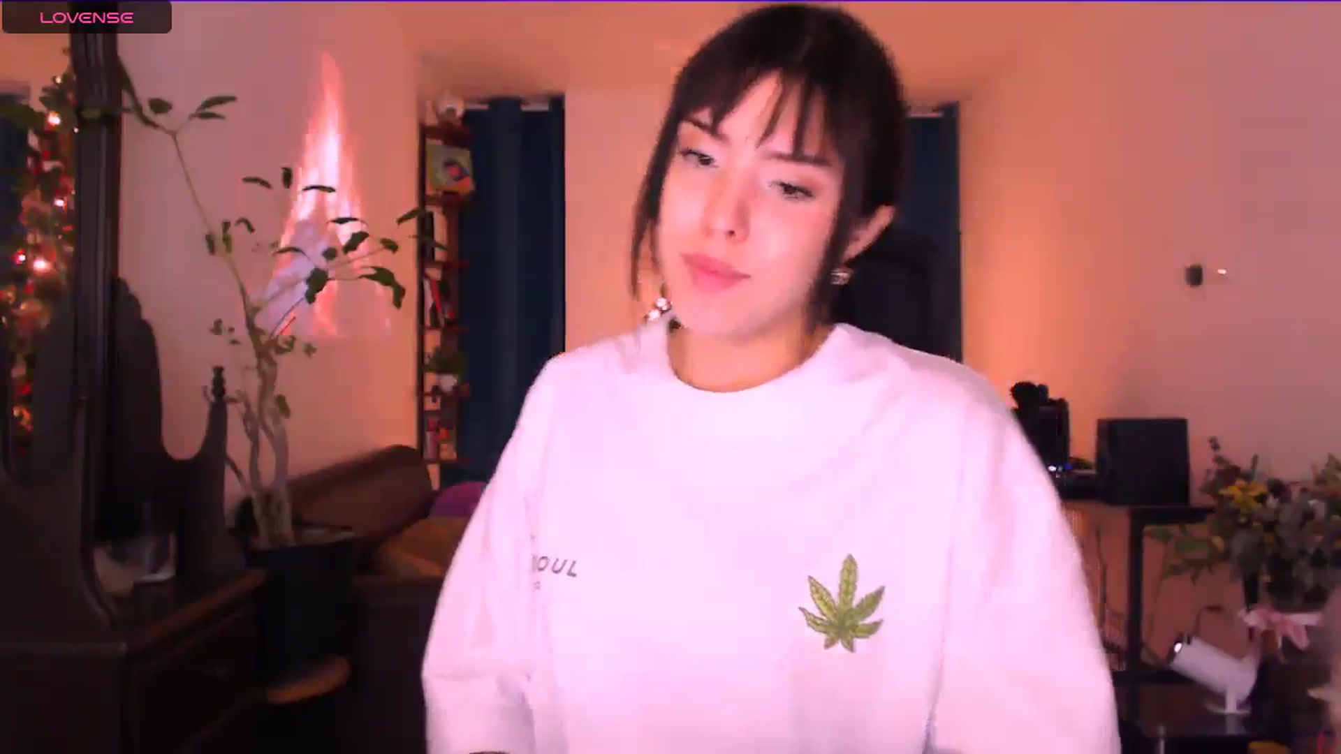 Gallery image thumbnail from AuroraBeckett's myfreecams stream on, 12/25/2025, 01:29 image 6 of 20