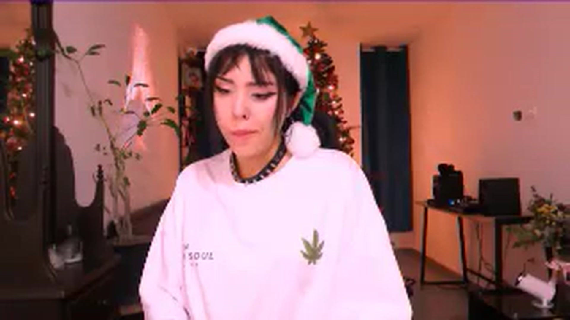 Gallery image thumbnail from AuroraBeckett's myfreecams stream on, 12/25/2025, 04:03 image 18 of 20