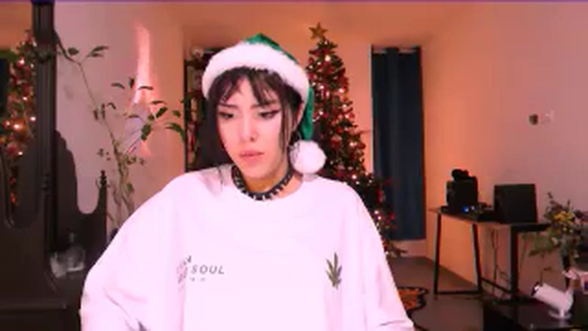 Gallery image thumbnail from AuroraBeckett's myfreecams stream on, 12/25/2025, 04:03 image 20 of 20