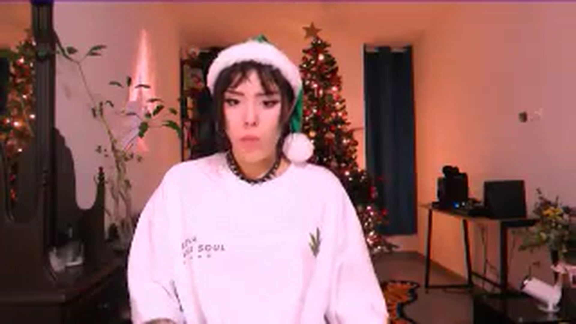 Gallery image thumbnail from AuroraBeckett's myfreecams stream on, 12/25/2025, 04:03 image 19 of 20