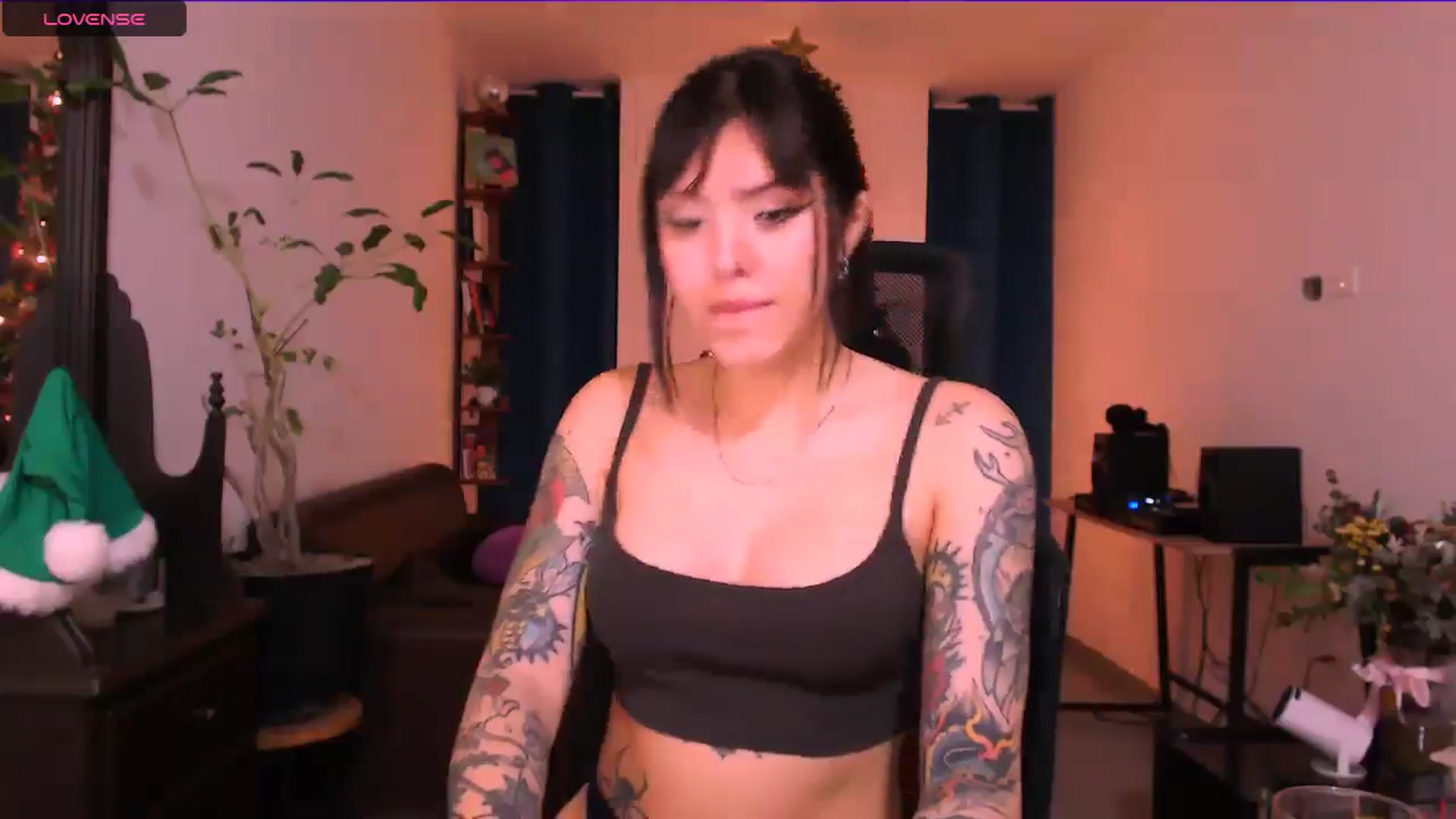 Gallery image thumbnail from AuroraBeckett's myfreecams stream on, 12/26/2025, 11:19 image 7 of 20