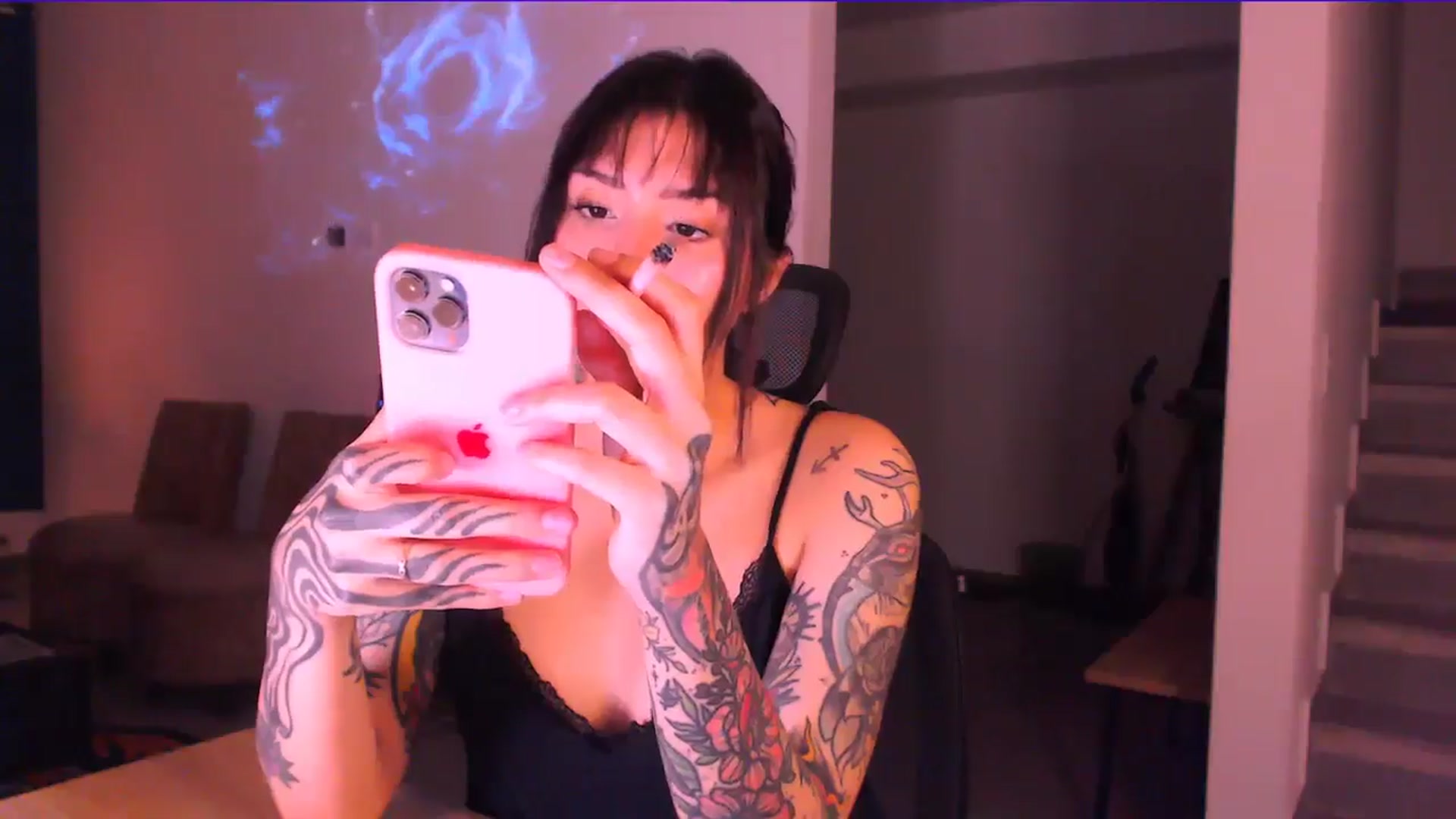Gallery image thumbnail from AuroraBeckett's myfreecams stream on, 01/01/2026, 08:57 image 2 of 20