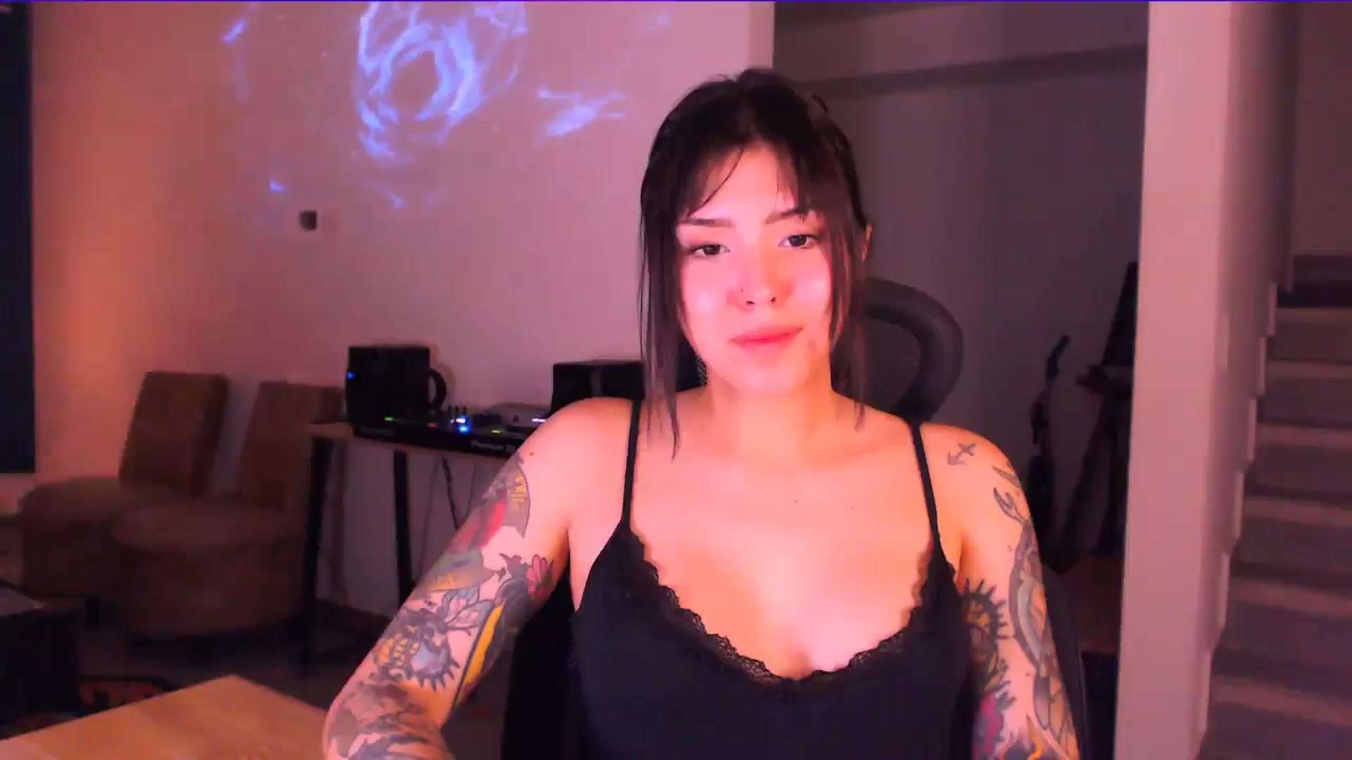 Gallery image thumbnail from AuroraBeckett's myfreecams stream on, 01/01/2026, 08:57 image 15 of 20