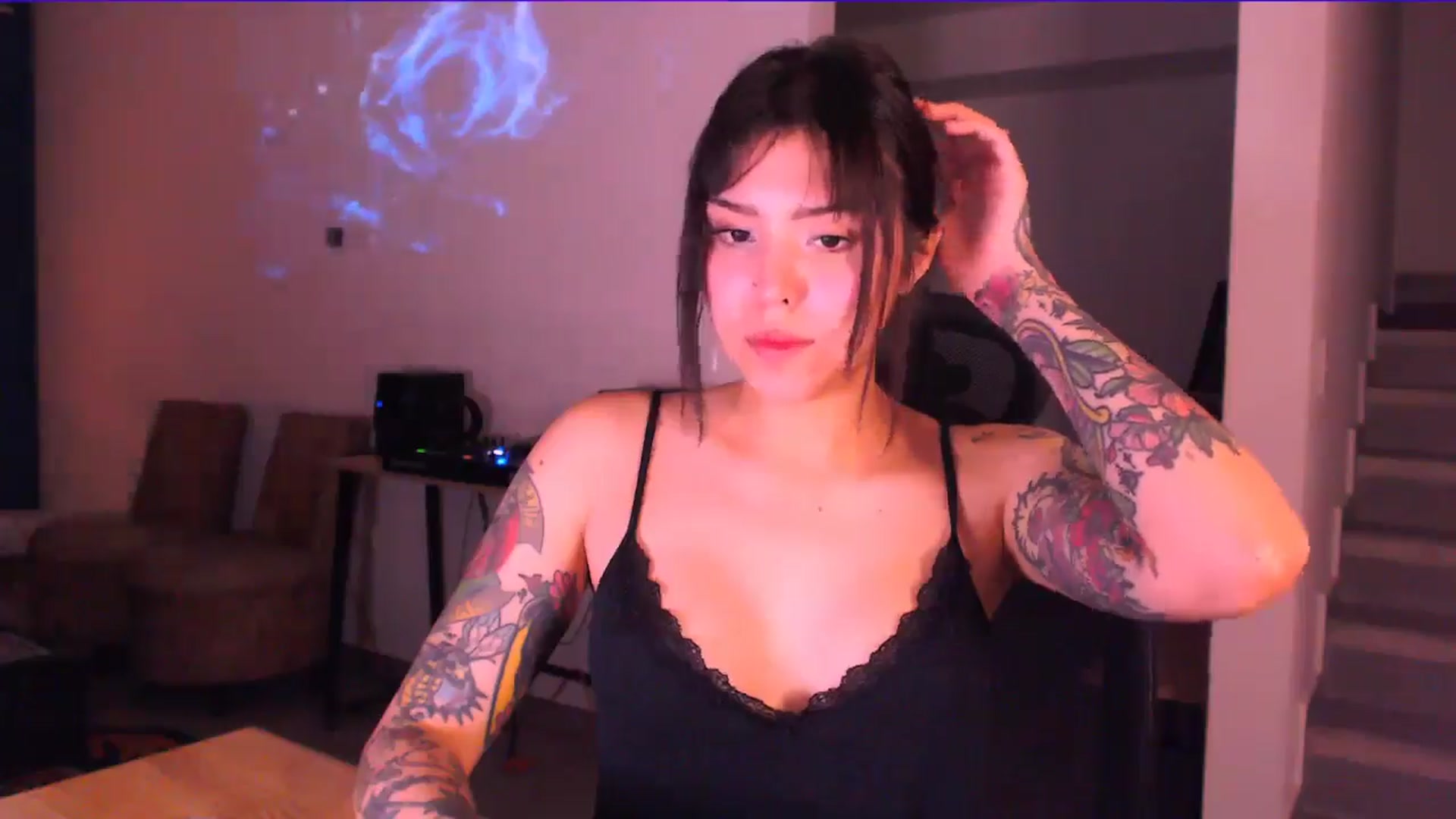 Gallery image thumbnail from AuroraBeckett's myfreecams stream on, 01/01/2026, 08:57 image 13 of 20