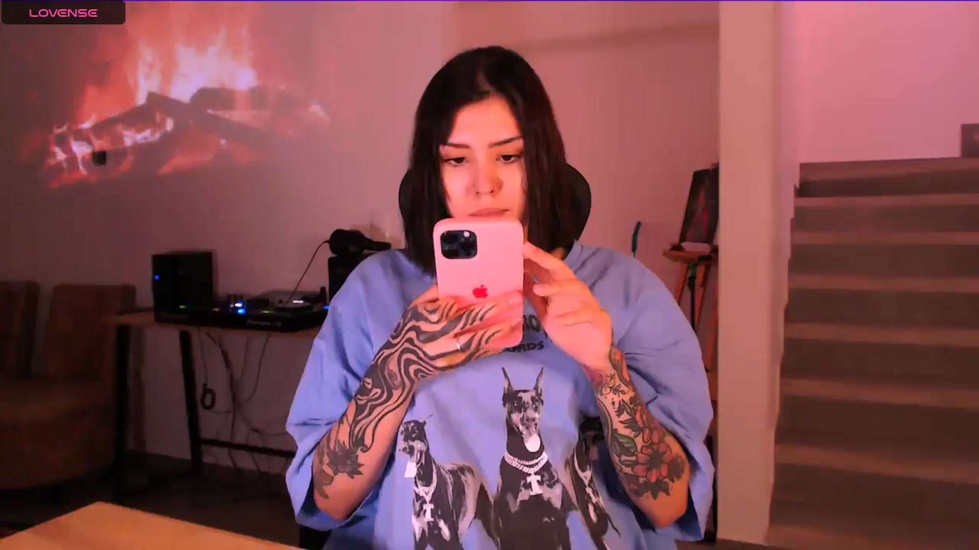 Gallery image thumbnail from AuroraBeckett's myfreecams stream on, 01/05/2026, 11:58 image 6 of 20