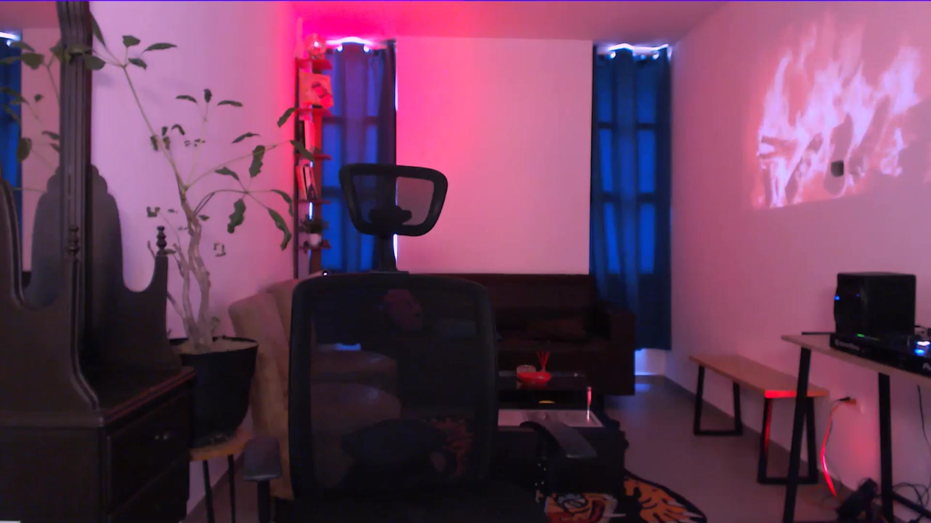 Gallery image thumbnail from AuroraBeckett's myfreecams stream on, 01/12/2026, 15:49 image 16 of 20