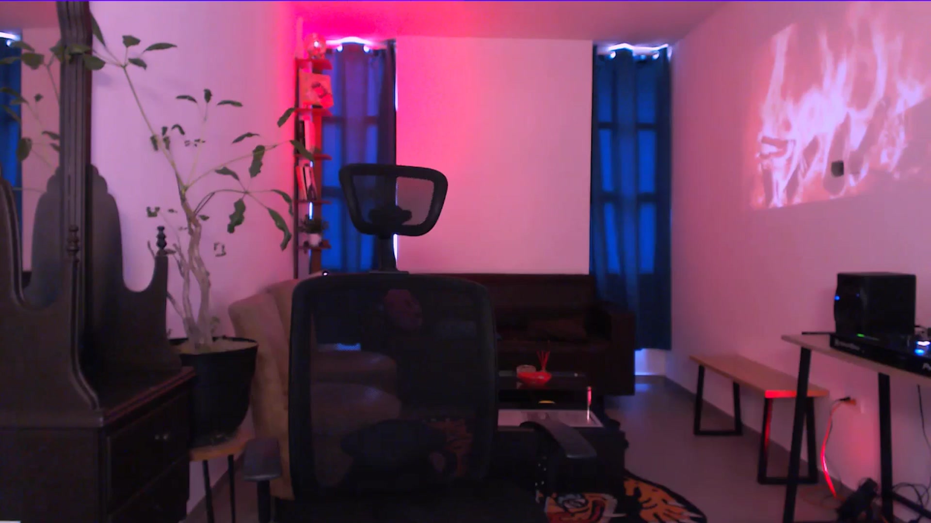 Gallery image thumbnail from AuroraBeckett's myfreecams stream on, 01/12/2026, 15:49 image 17 of 20