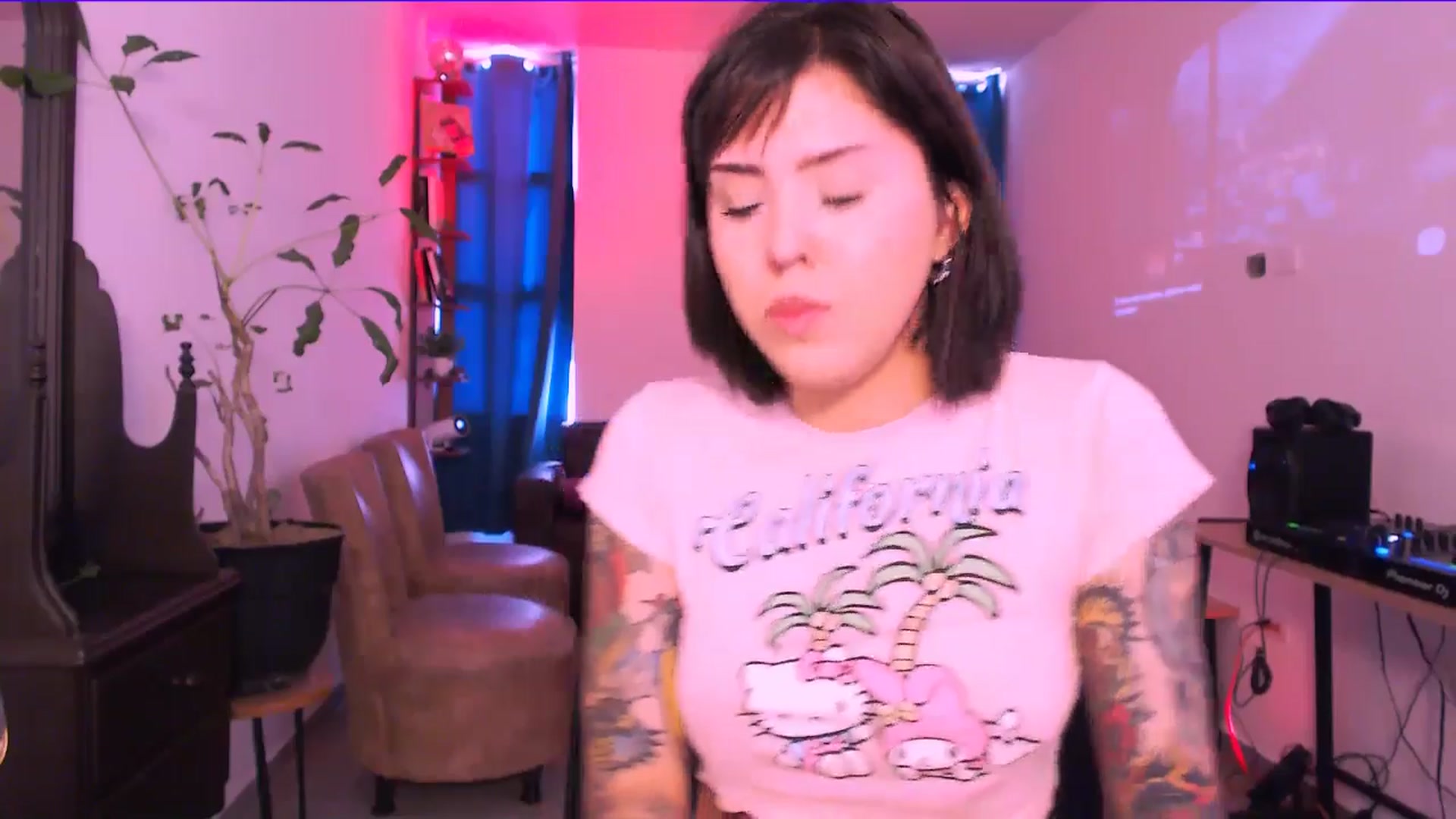Gallery image thumbnail from AuroraBeckett's myfreecams stream on, 01/13/2026, 14:36 image 18 of 20
