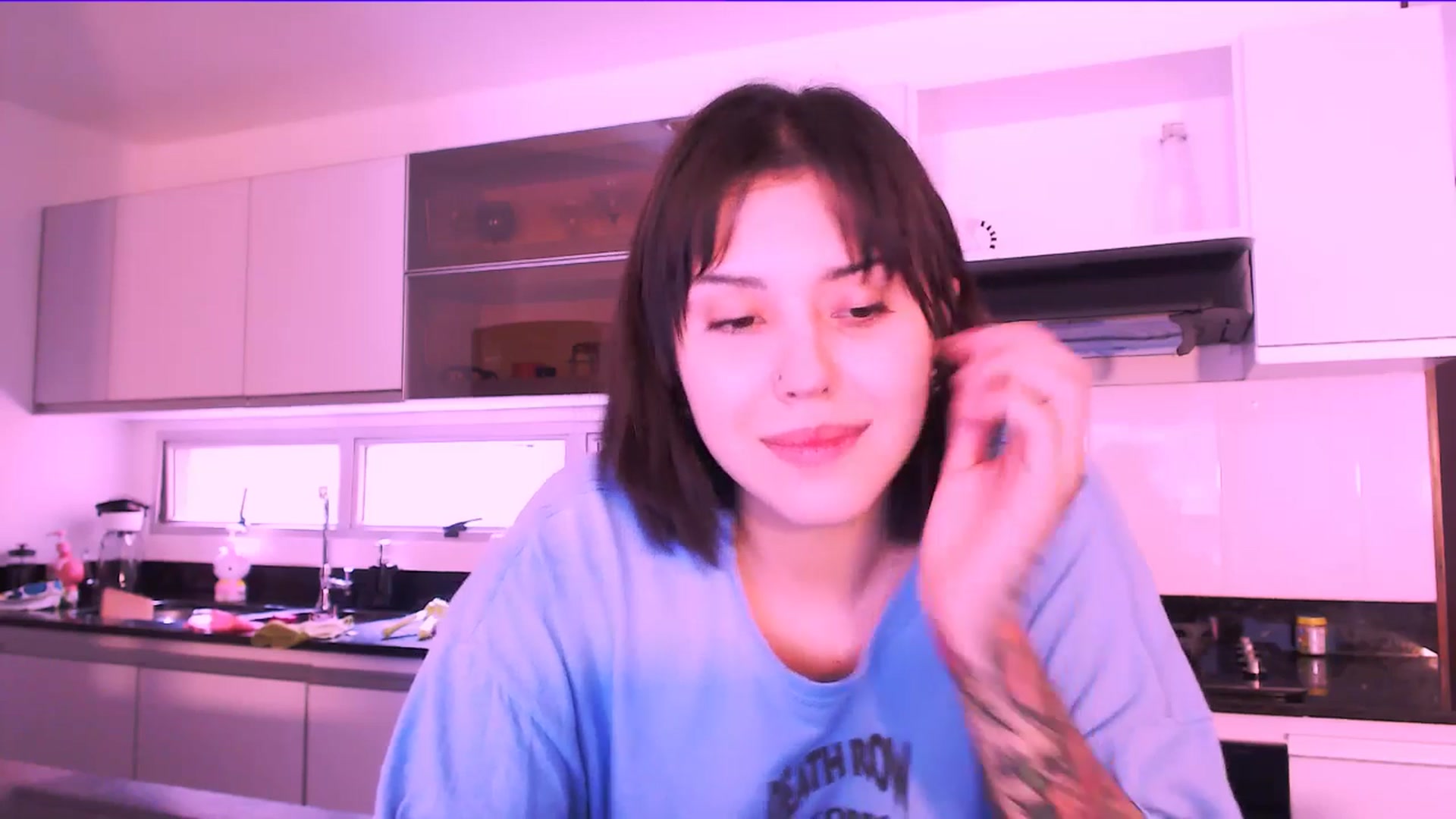 Gallery image thumbnail from AuroraBeckett's myfreecams stream on, 01/30/2026, 12:29 image 17 of 20