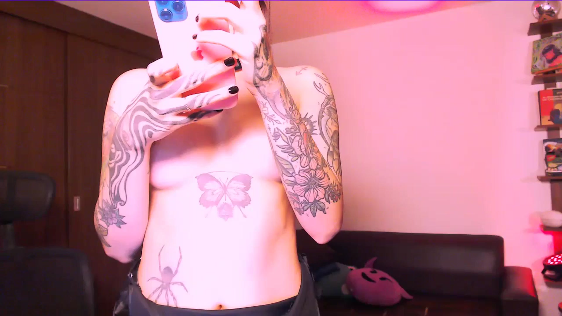 Gallery image thumbnail from AuroraBeckett's myfreecams stream on, 02/09/2026, 07:58 image 1 of 20