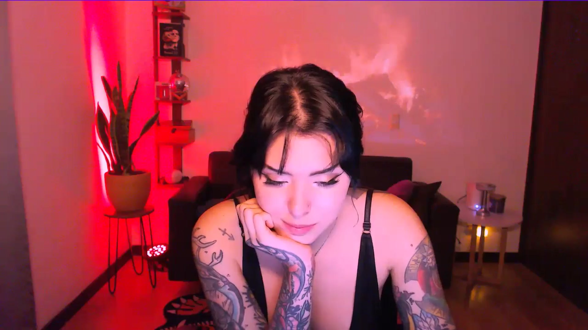 Gallery image thumbnail from AuroraBeckett's myfreecams stream on, 03/31/2026, 08:59 image 12 of 20