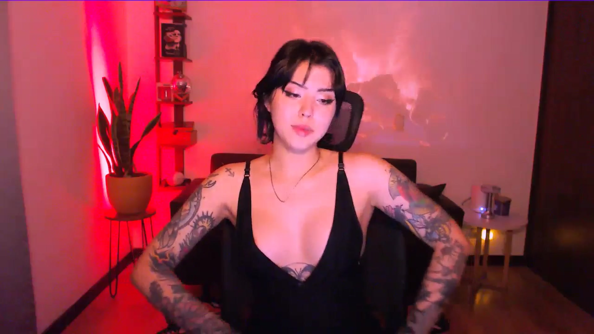 Gallery image thumbnail from AuroraBeckett's myfreecams stream on, 03/31/2026, 08:59 image 11 of 20