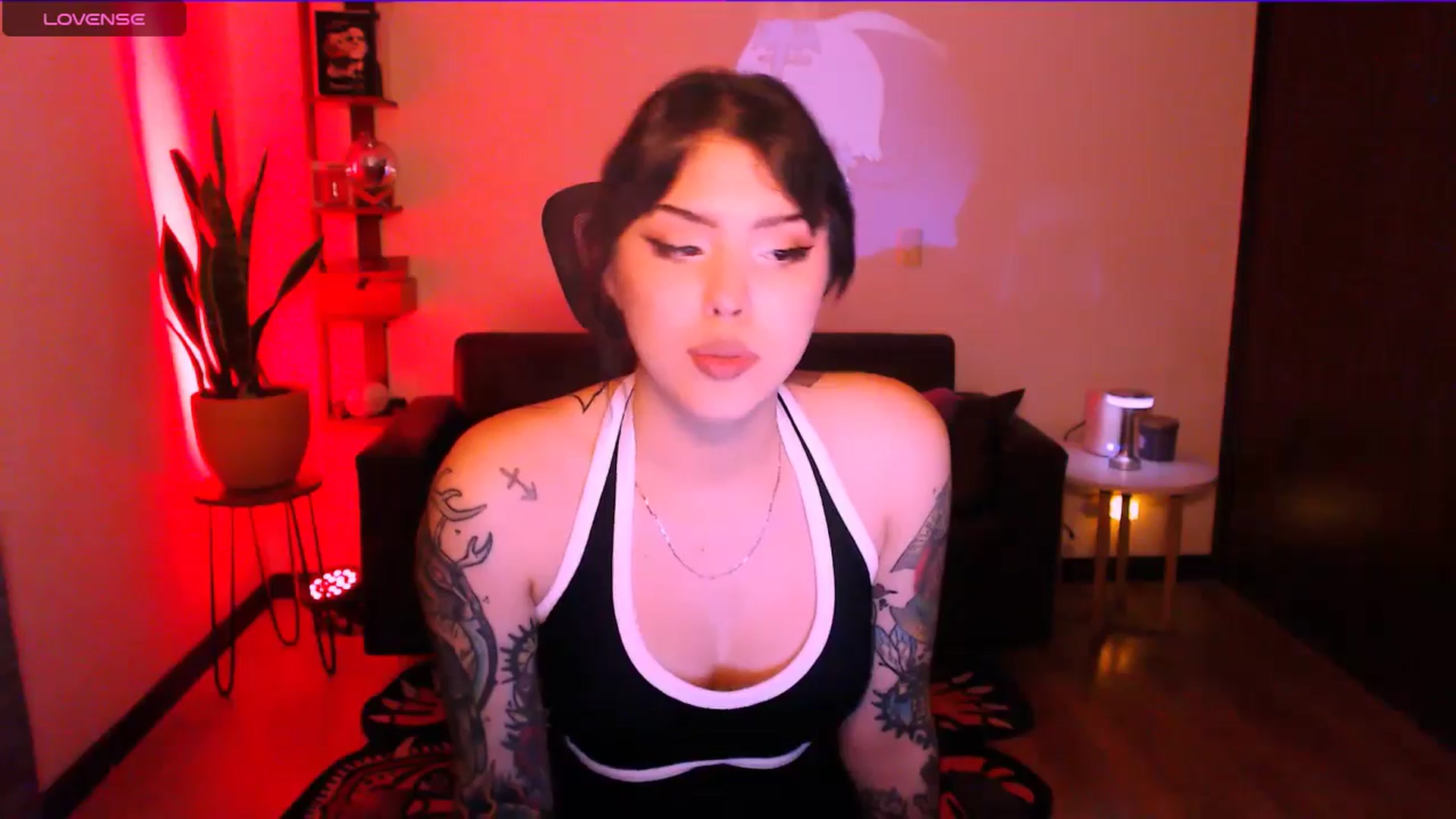 Gallery image thumbnail from AuroraBeckett's myfreecams stream on, 04/01/2026, 02:39 image 14 of 20
