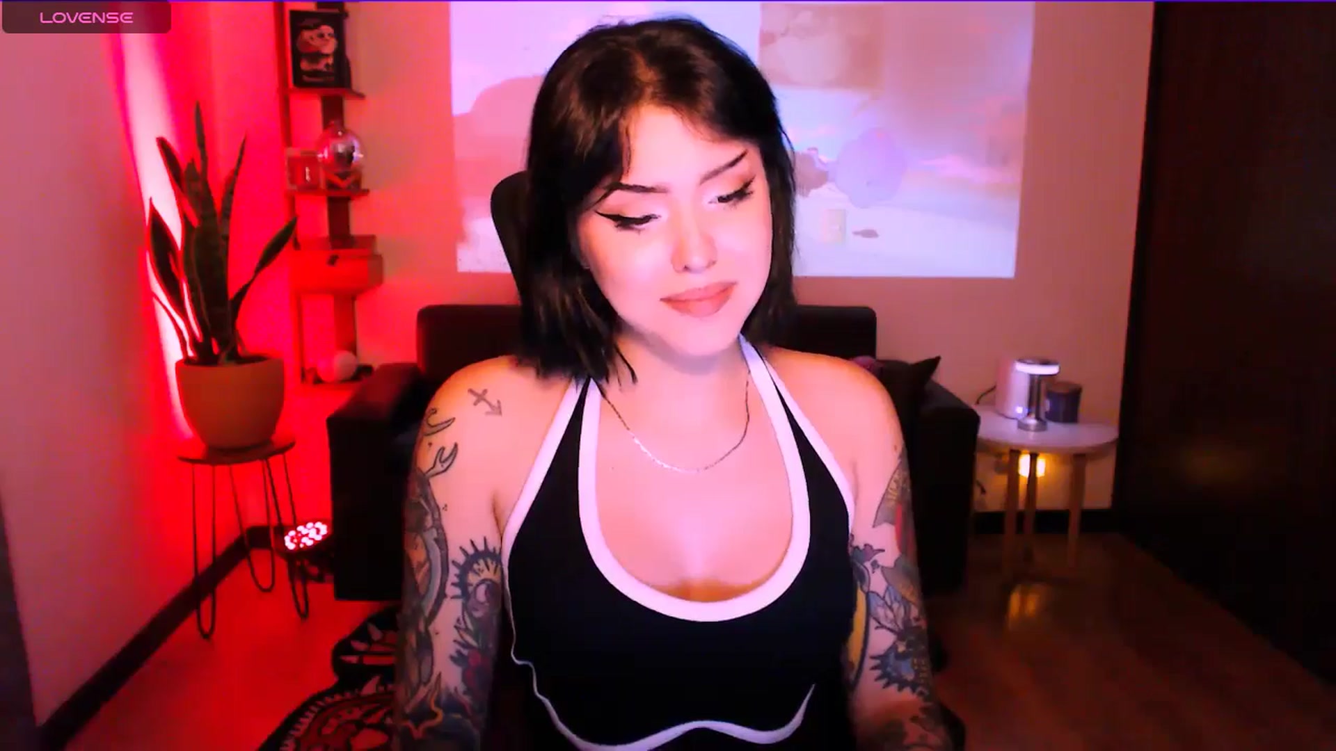 Gallery image thumbnail from AuroraBeckett's myfreecams stream on, 04/01/2026, 02:39 image 18 of 20