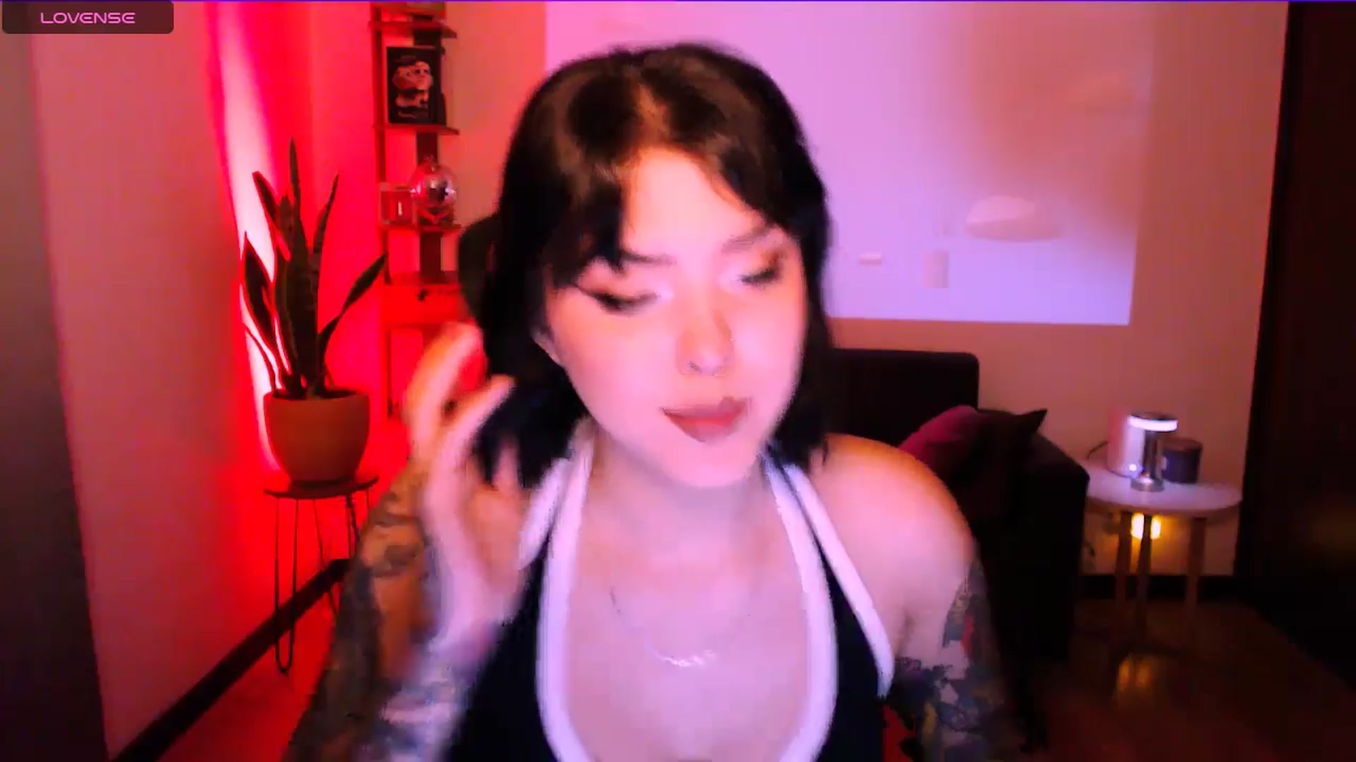 Gallery image thumbnail from AuroraBeckett's myfreecams stream on, 04/01/2026, 02:39 image 6 of 20