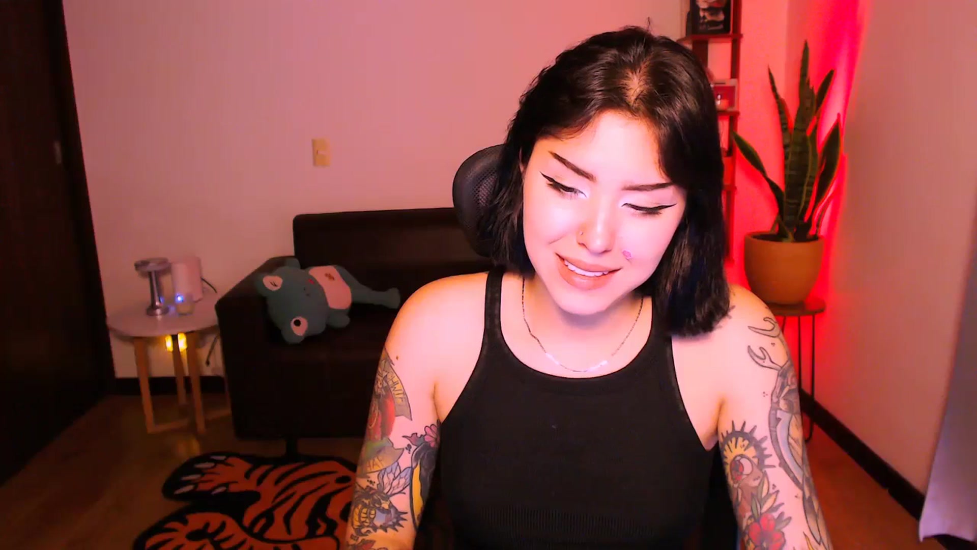 Gallery image thumbnail from AuroraBeckett's myfreecams stream on, 04/06/2026, 17:14 image 7 of 20