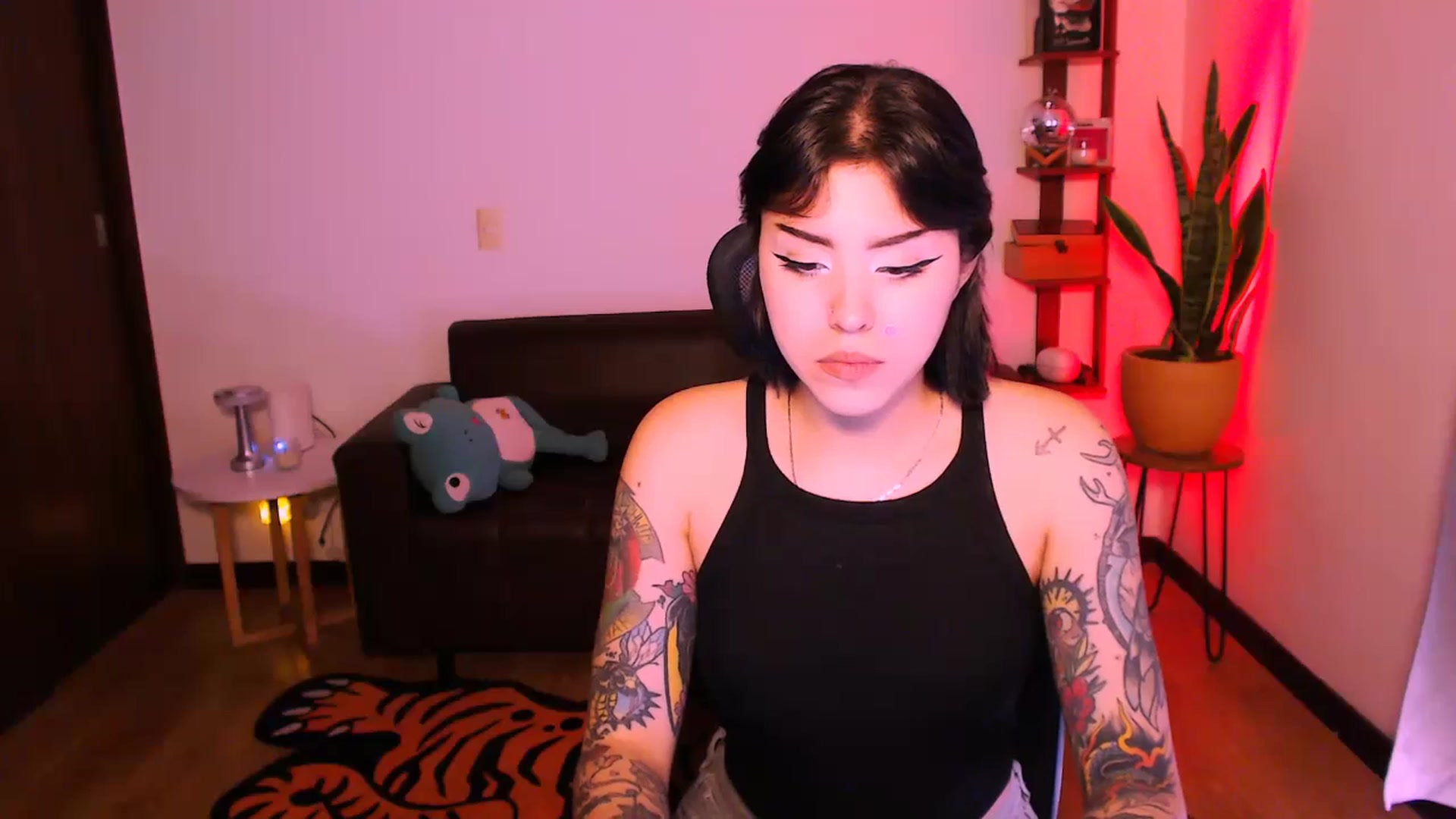 Gallery image thumbnail from AuroraBeckett's myfreecams stream on, 04/06/2026, 17:14 image 20 of 20