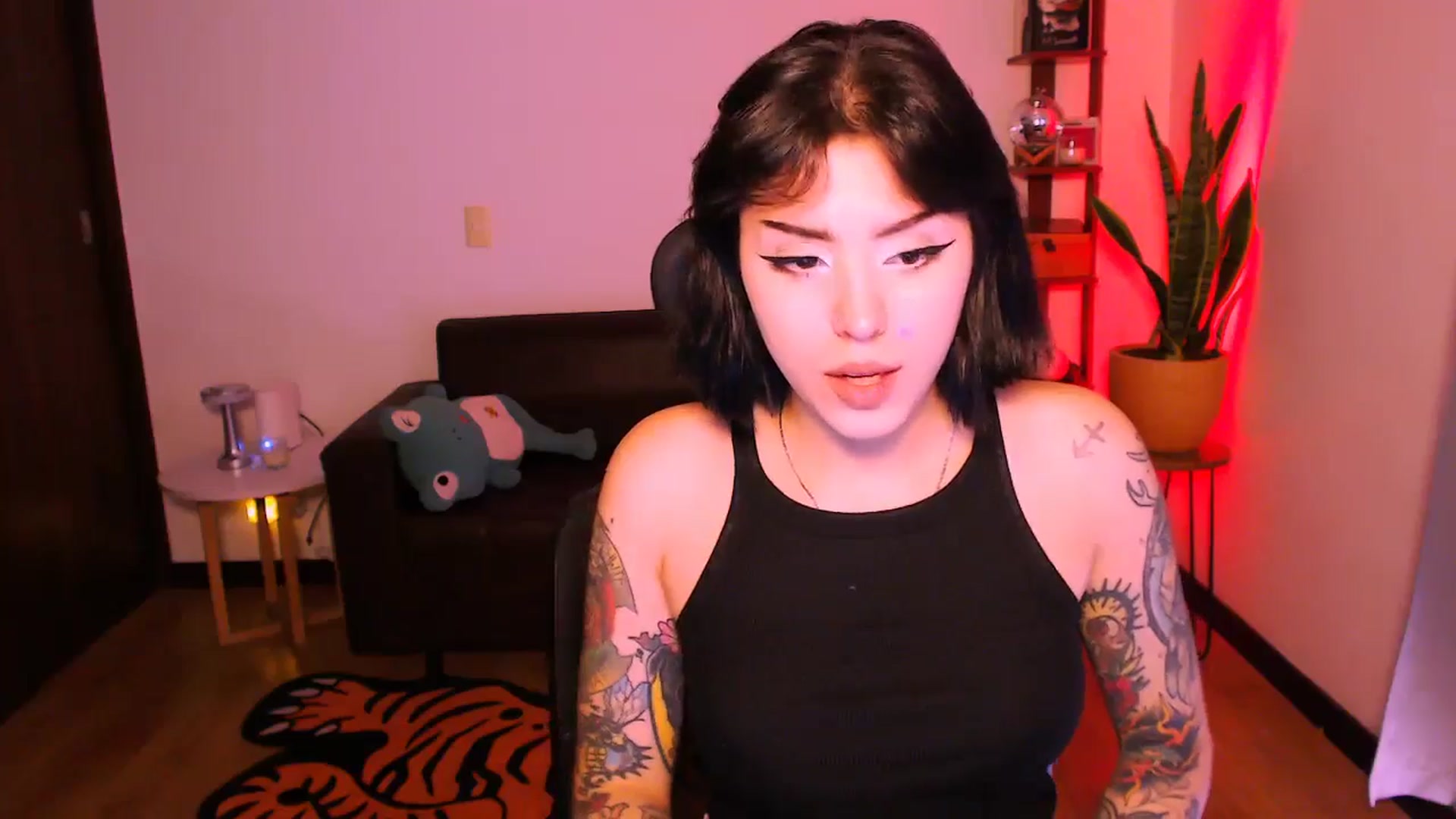 Gallery image thumbnail from AuroraBeckett's myfreecams stream on, 04/06/2026, 17:14 image 13 of 20