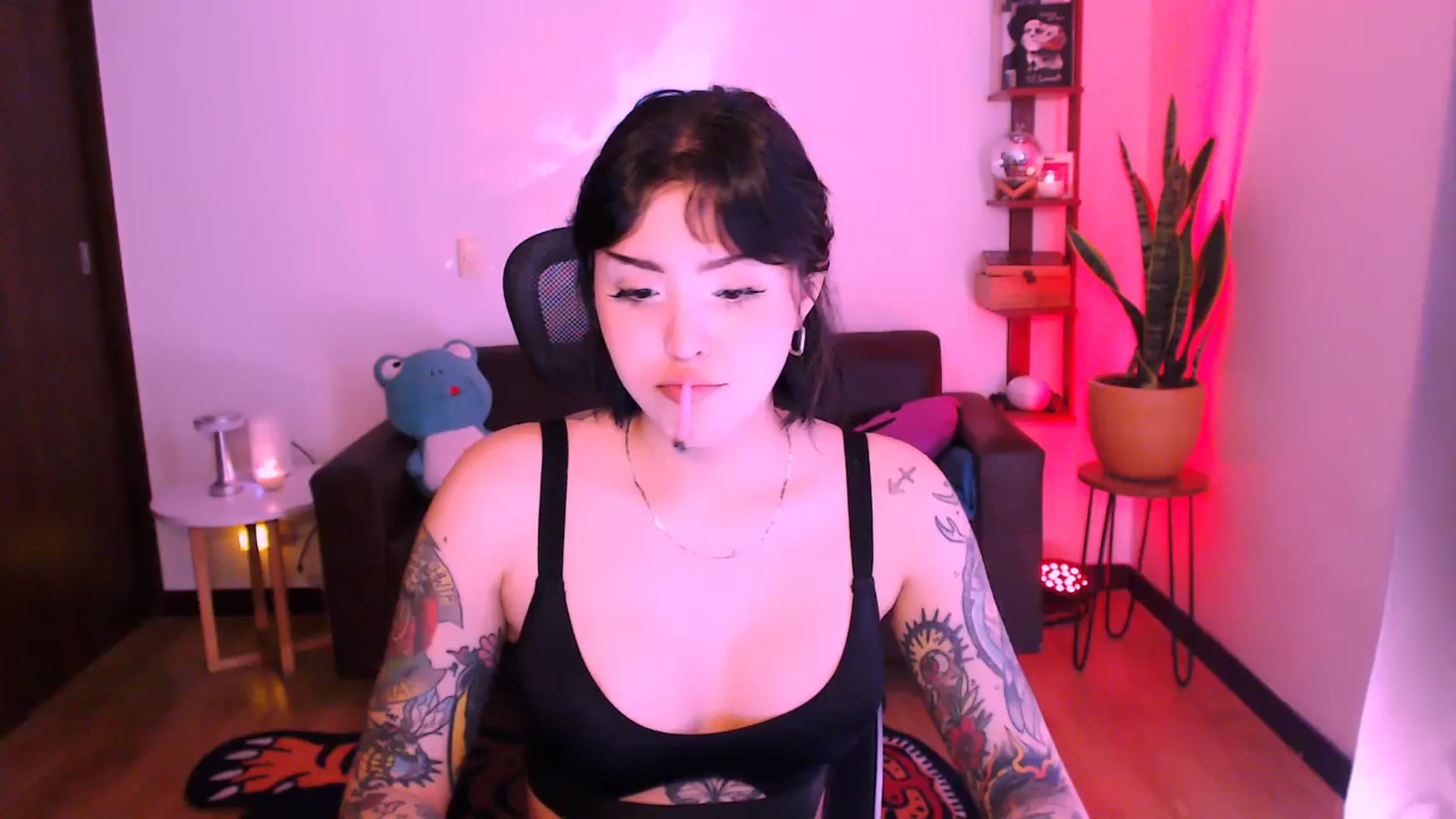 Gallery image thumbnail from AuroraBeckett's myfreecams stream on, 04/07/2026, 13:29 image 11 of 20