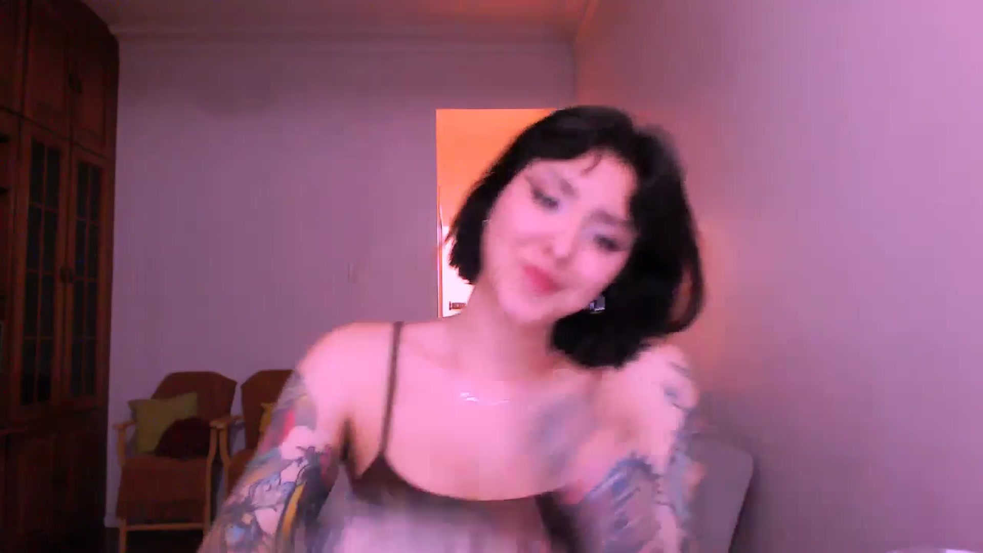 Gallery image thumbnail from AuroraBeckett's myfreecams stream on, 04/27/2026, 02:02 image 18 of 20