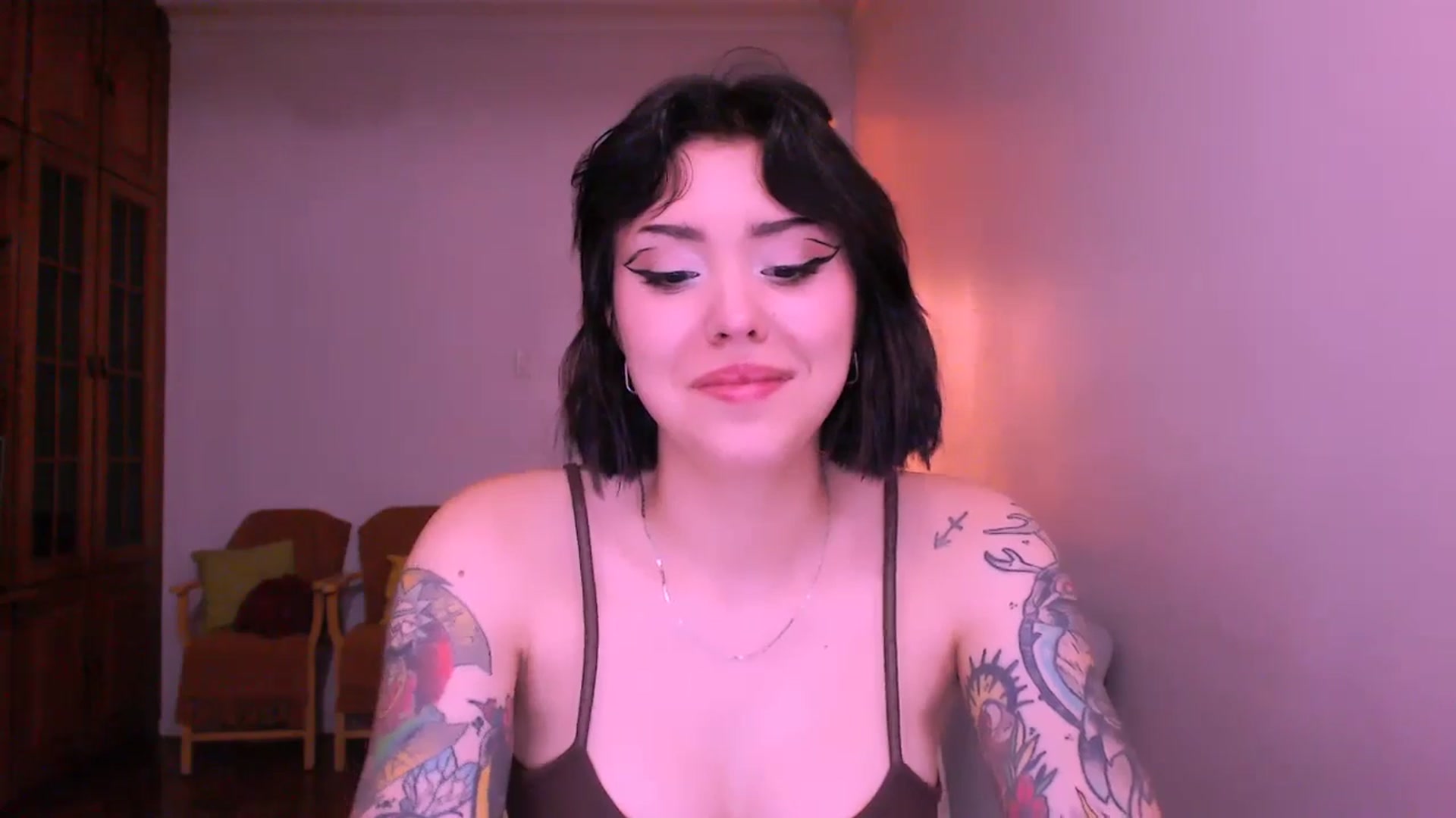 Gallery image thumbnail from AuroraBeckett's myfreecams stream on, 04/27/2026, 02:02 image 8 of 20