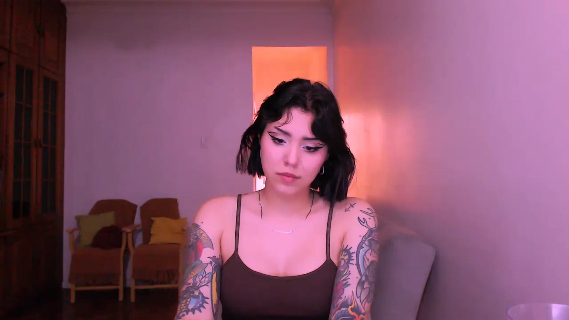Gallery image thumbnail from AuroraBeckett's myfreecams stream on, 04/27/2026, 02:02 image 10 of 20