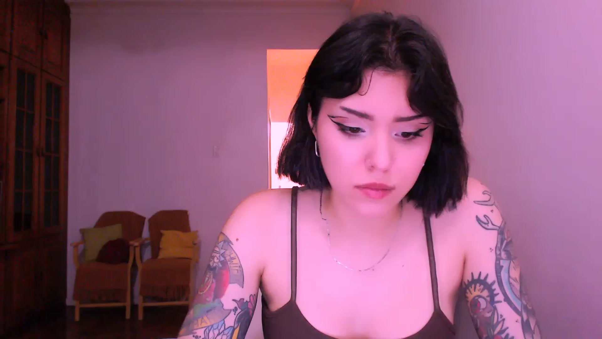 Gallery image thumbnail from AuroraBeckett's myfreecams stream on, 04/27/2026, 02:02 image 1 of 20