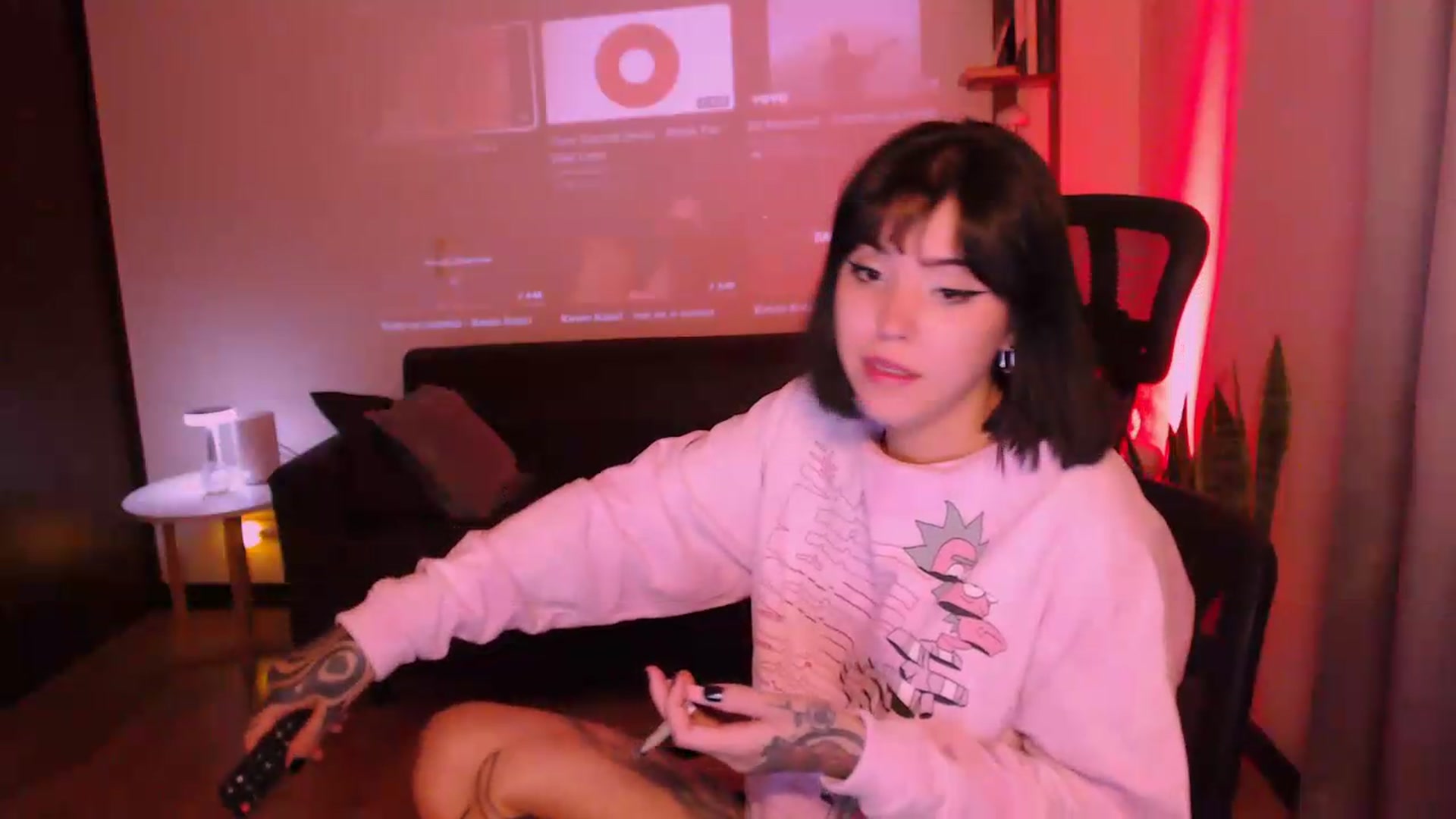 Gallery image thumbnail from AuroraBeckett's myfreecams stream on, 05/18/2026, 08:06 image 6 of 20