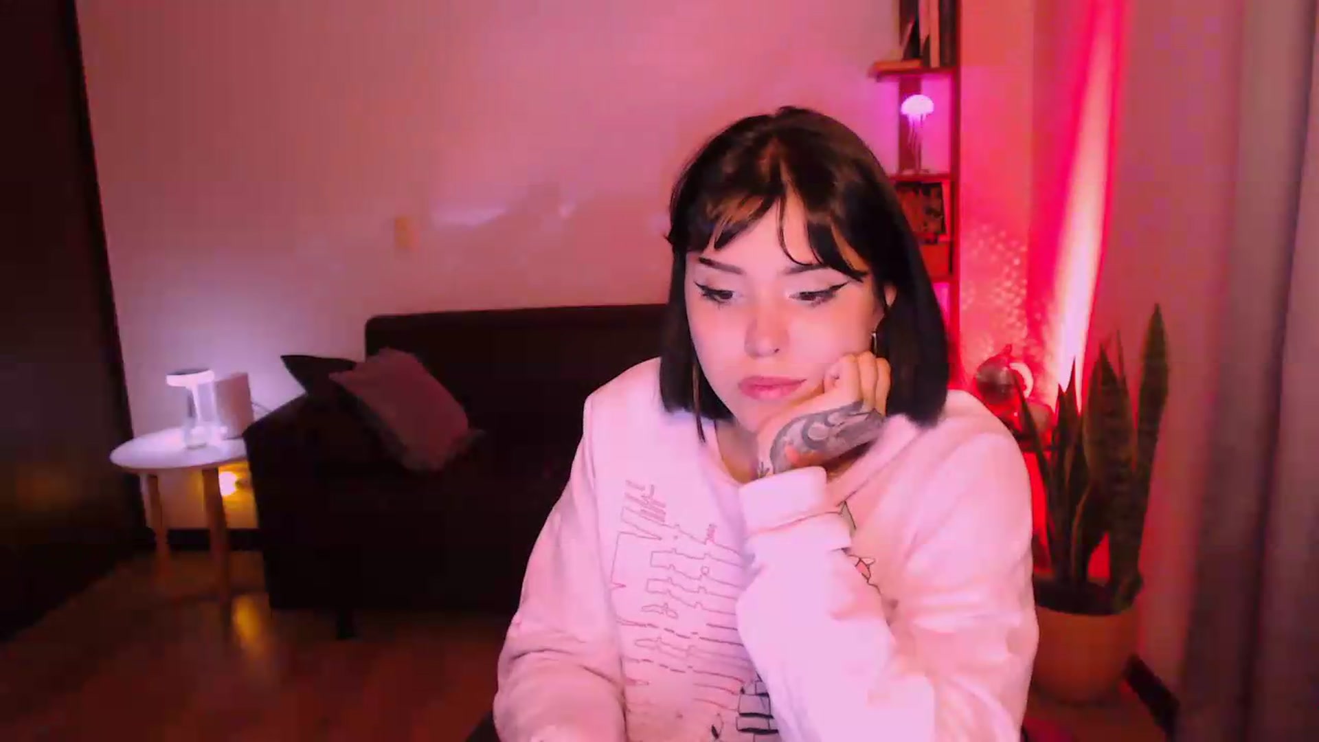 Gallery image thumbnail from AuroraBeckett's myfreecams stream on, 05/18/2026, 08:06 image 20 of 20