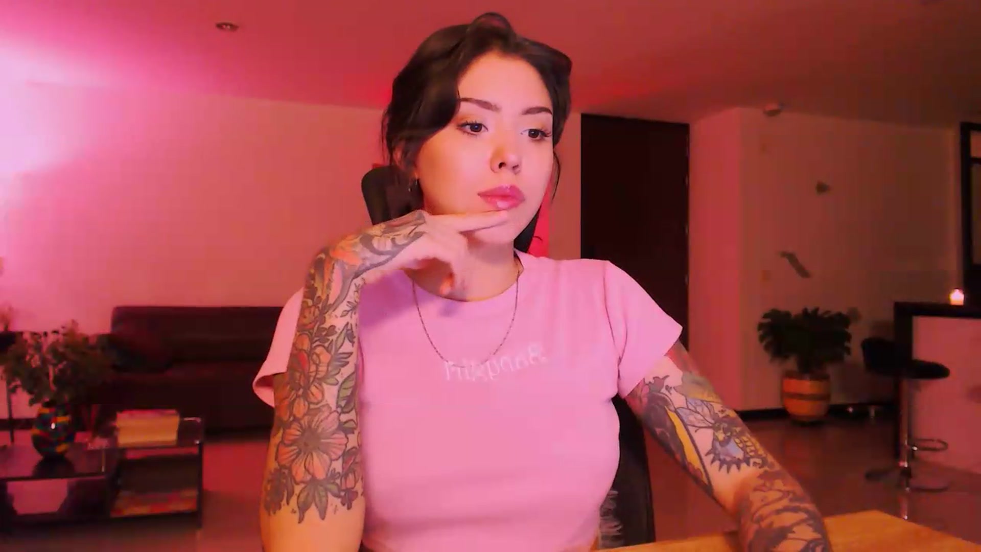 Gallery image thumbnail from AuroraBeckett's myfreecams stream on, 08/11/2026, 07:27 image 6 of 20