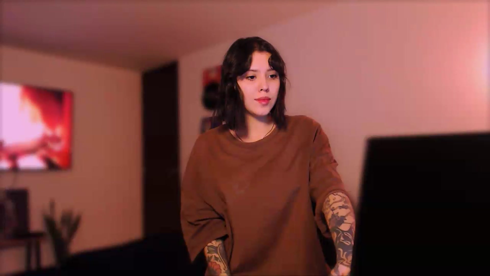 Gallery image thumbnail from AuroraBeckett's myfreecams stream on, 08/19/2026, 10:01 image 12 of 20