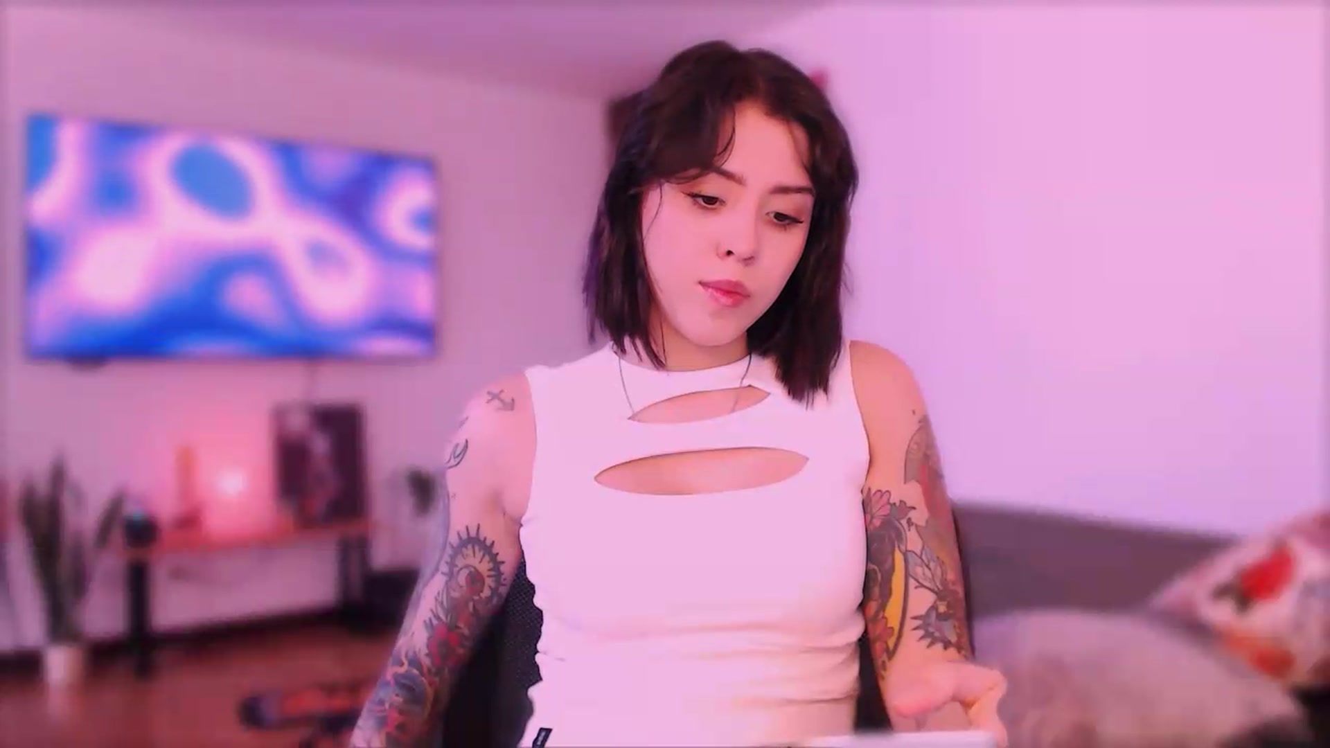 Gallery image thumbnail from AuroraBeckett's myfreecams stream on, 08/25/2026, 15:22 image 10 of 20