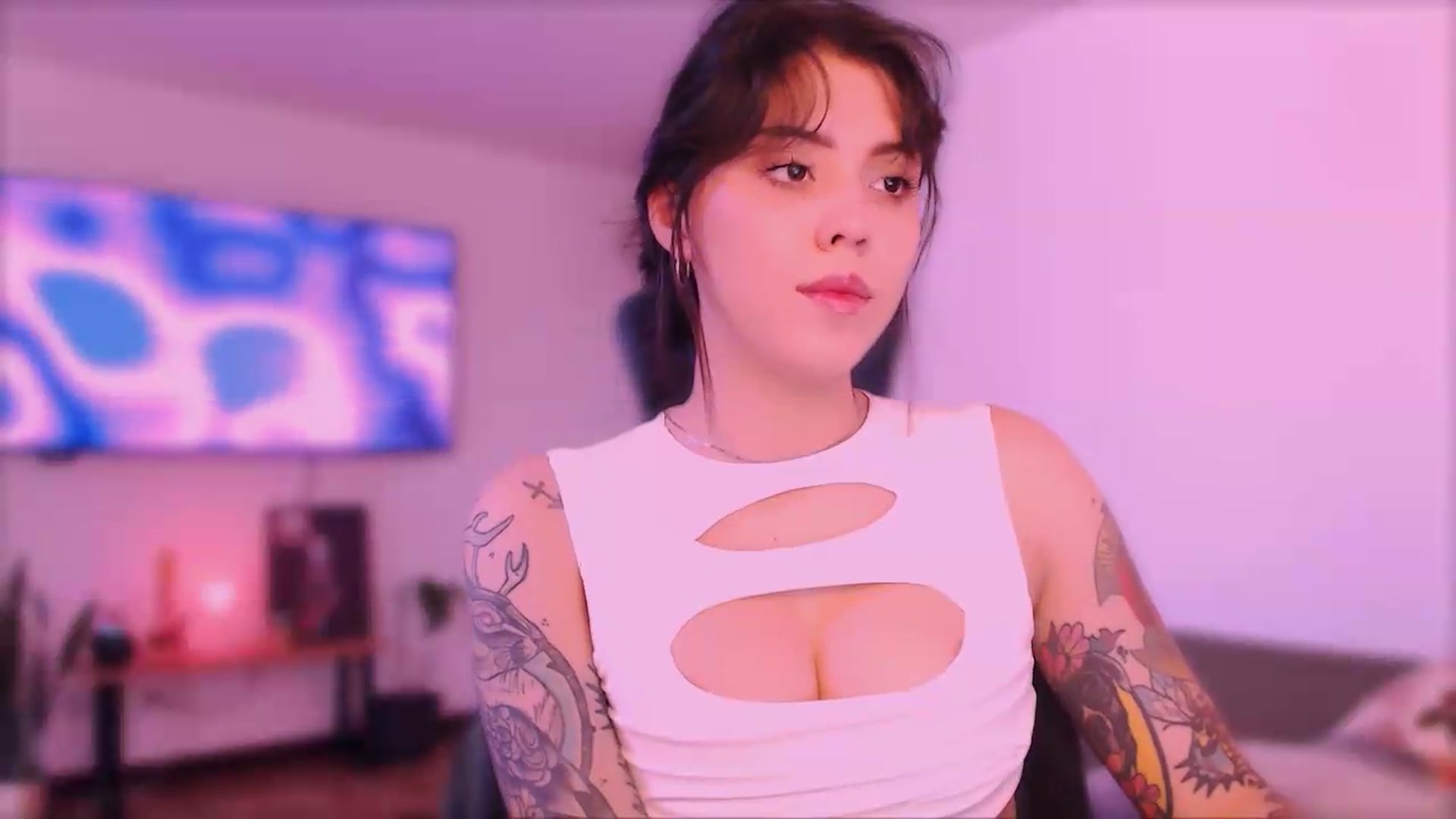 Gallery image thumbnail from AuroraBeckett's myfreecams stream on, 08/25/2026, 15:22 image 19 of 20