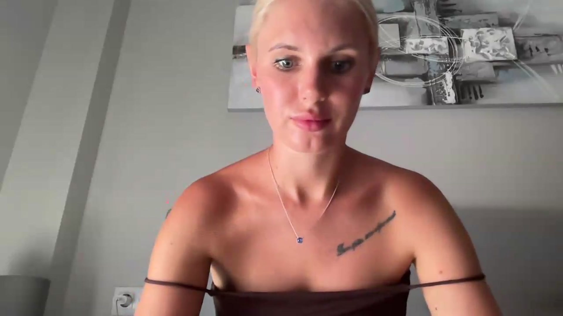 Gallery image thumbnail from AuroraKingg's myfreecams stream on, 07/15/2026, 17:16 image 11 of 20