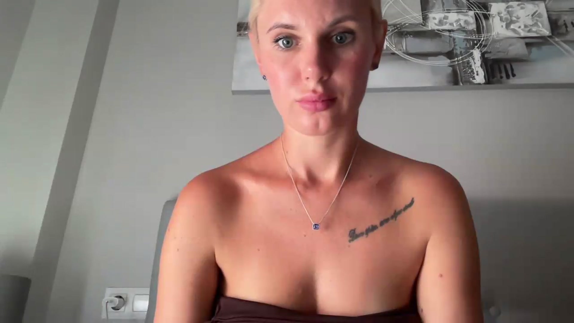 Gallery image thumbnail from AuroraKingg's myfreecams stream on, 07/15/2026, 17:16 image 15 of 20