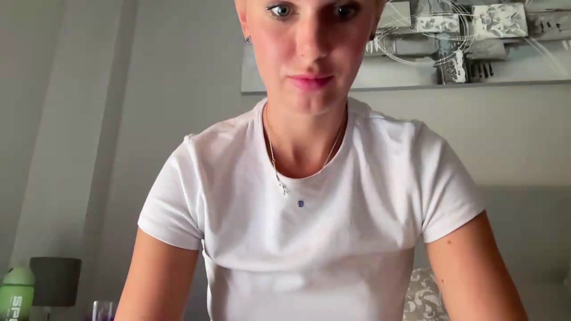 Gallery image thumbnail from AuroraKingg's myfreecams stream on, 07/16/2026, 14:56 image 18 of 20