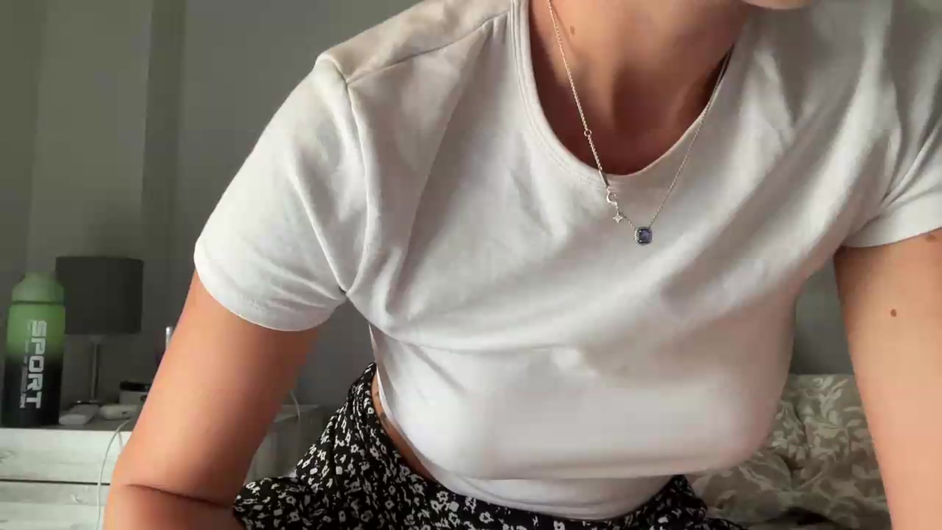 Gallery image thumbnail from AuroraKingg's myfreecams stream on, 07/16/2026, 14:56 image 17 of 20