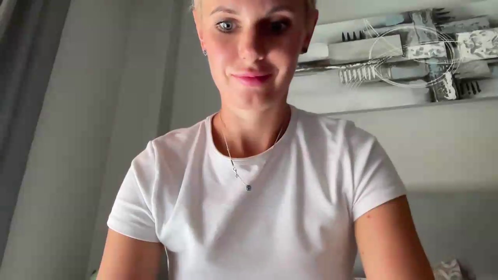 Gallery image thumbnail from AuroraKingg's myfreecams stream on, 07/16/2026, 15:17 image 20 of 20