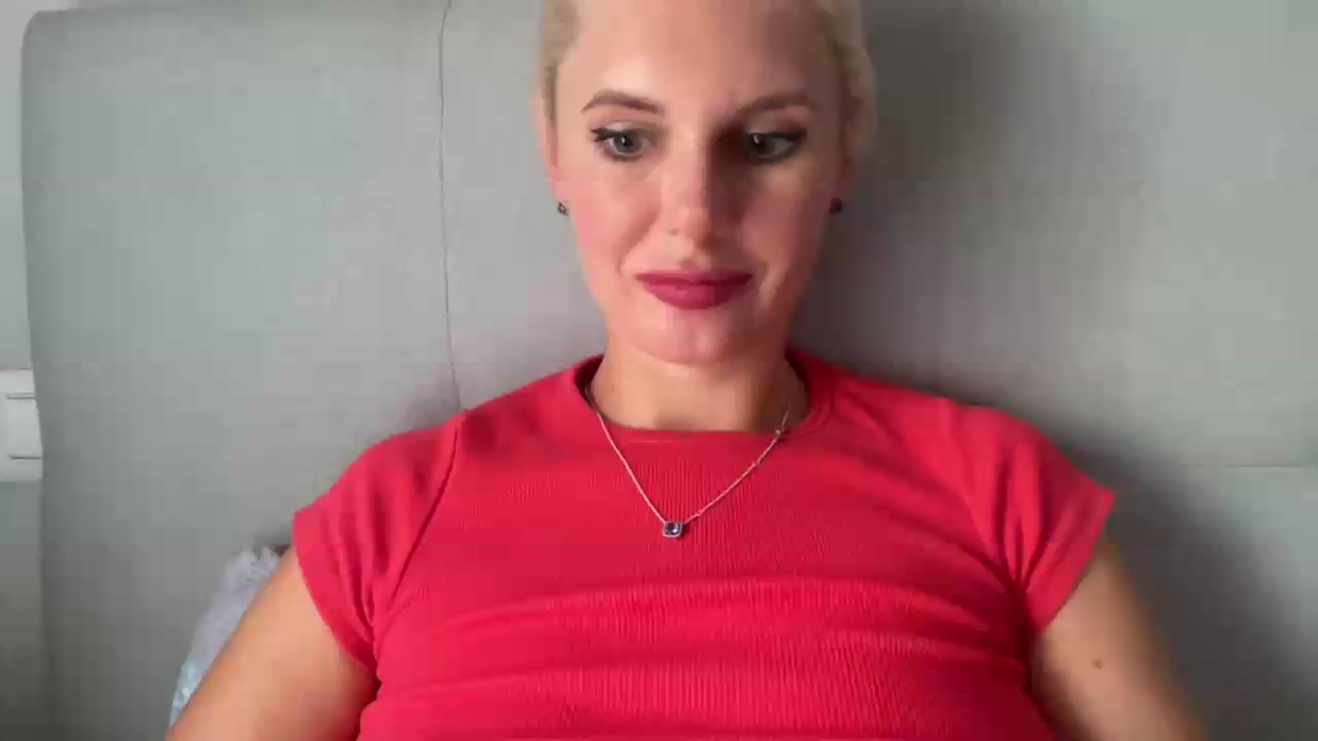 Gallery image thumbnail from AuroraKingg's myfreecams stream on, 07/22/2026, 11:02 image 3 of 20